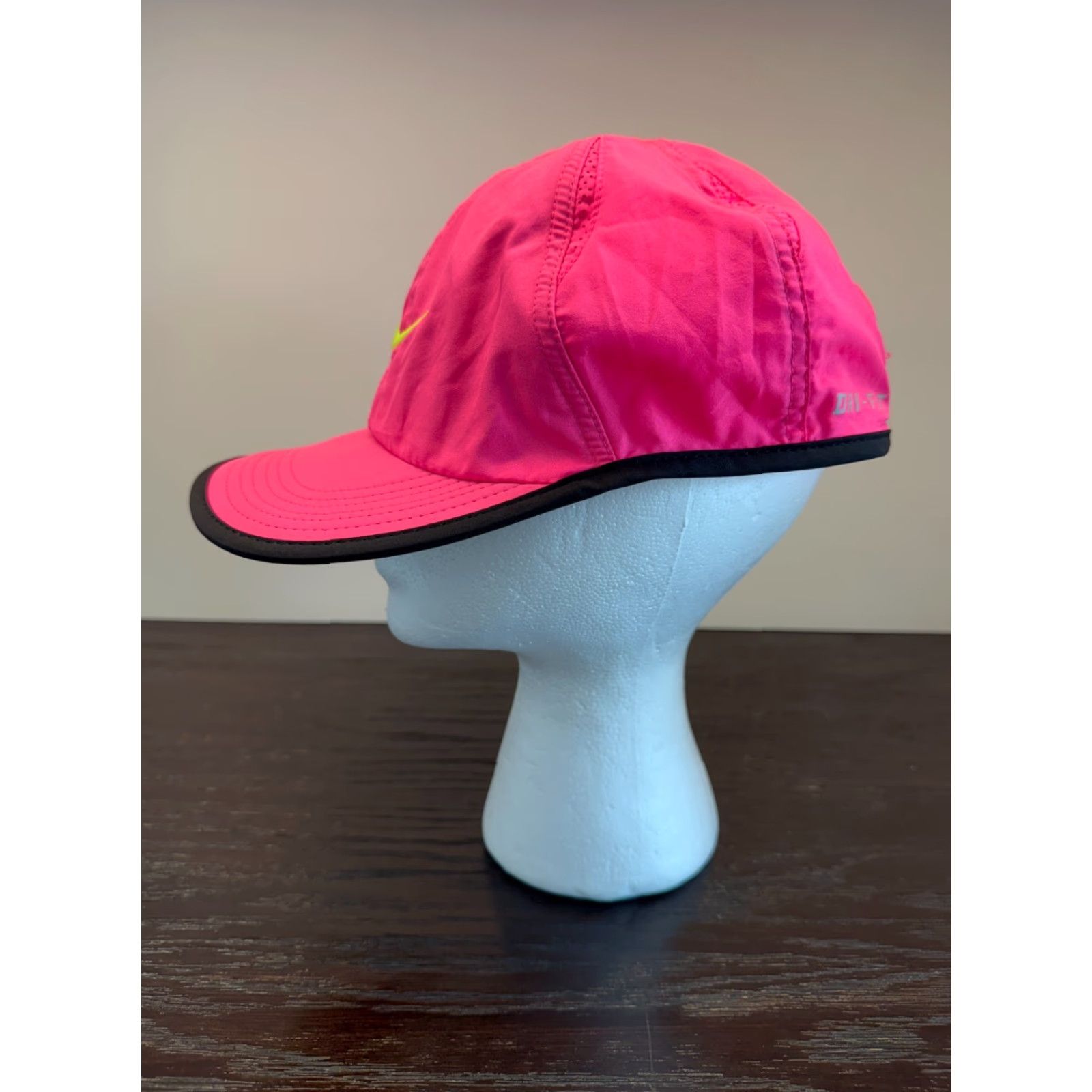 Nike Nike Dri-Fit Hat Cap Mens One Size Pink Featherlight Strapback Lightweight Breathable Adjustable Baseball Cap Size ONE SIZE - 5 Thumbnail