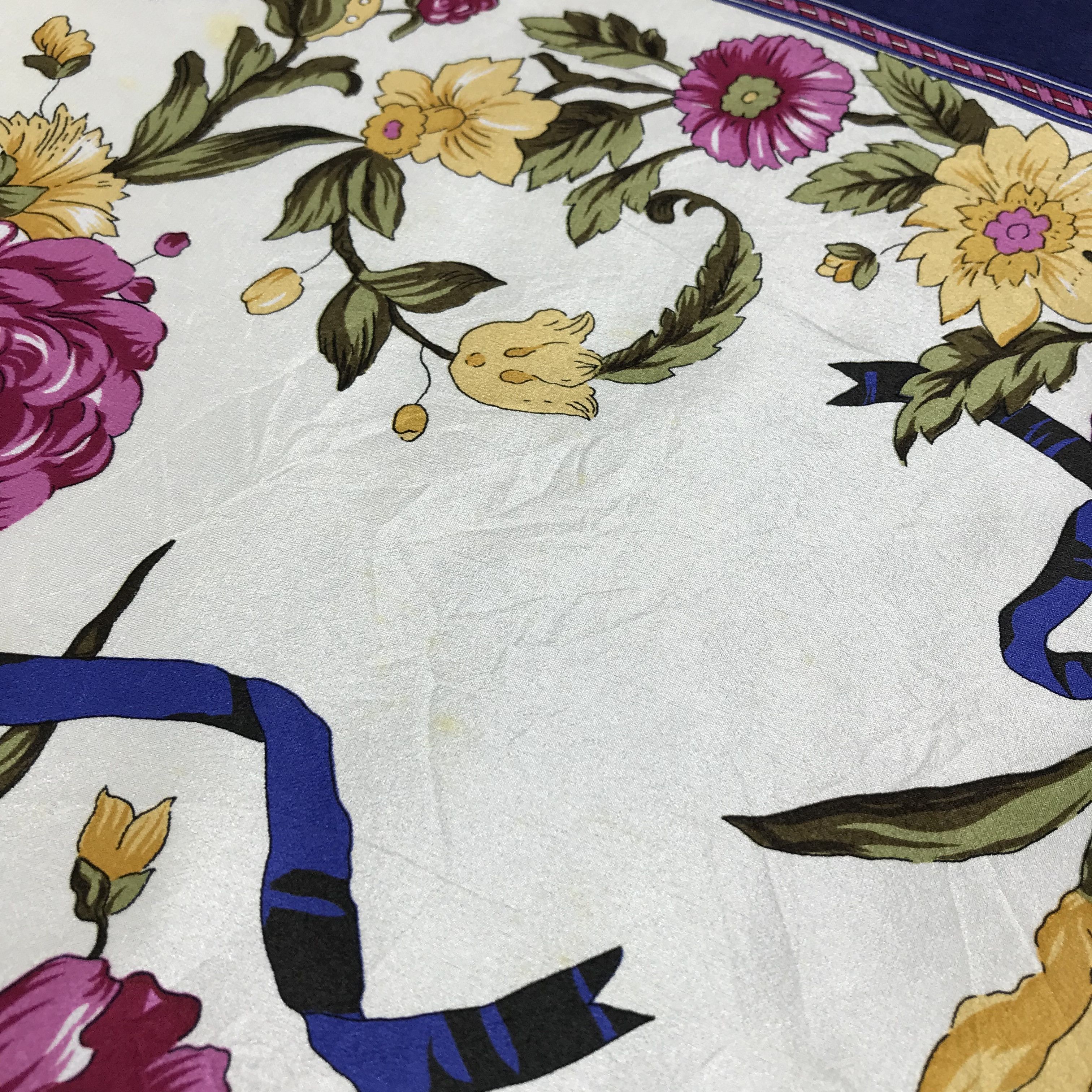 Japanese Brand Vintage Luxury Floral Silk Scarf M120 Size ONE SIZE - 12 Thumbnail
