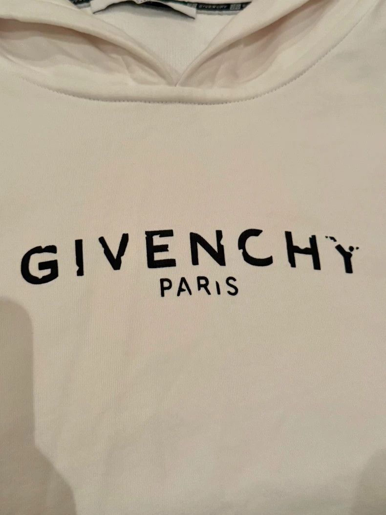 Givenchy Givenchy White Crewneck Sweatshirt Size US XS / EU 42 / 0 - 7 Thumbnail