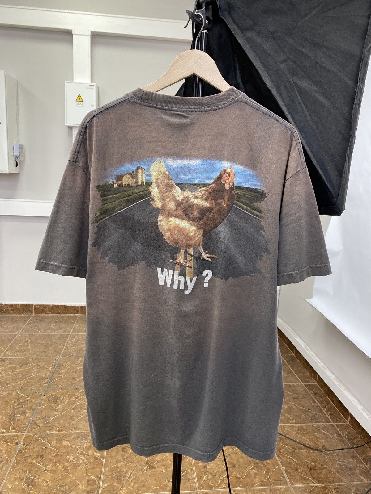 Alstyle 🇺🇸 Vintage Y2K LSD WHY? Cock Cockfighting Humor T-Shirt Rare Size US XL / EU 56 / 4 - 1 Thumbnail