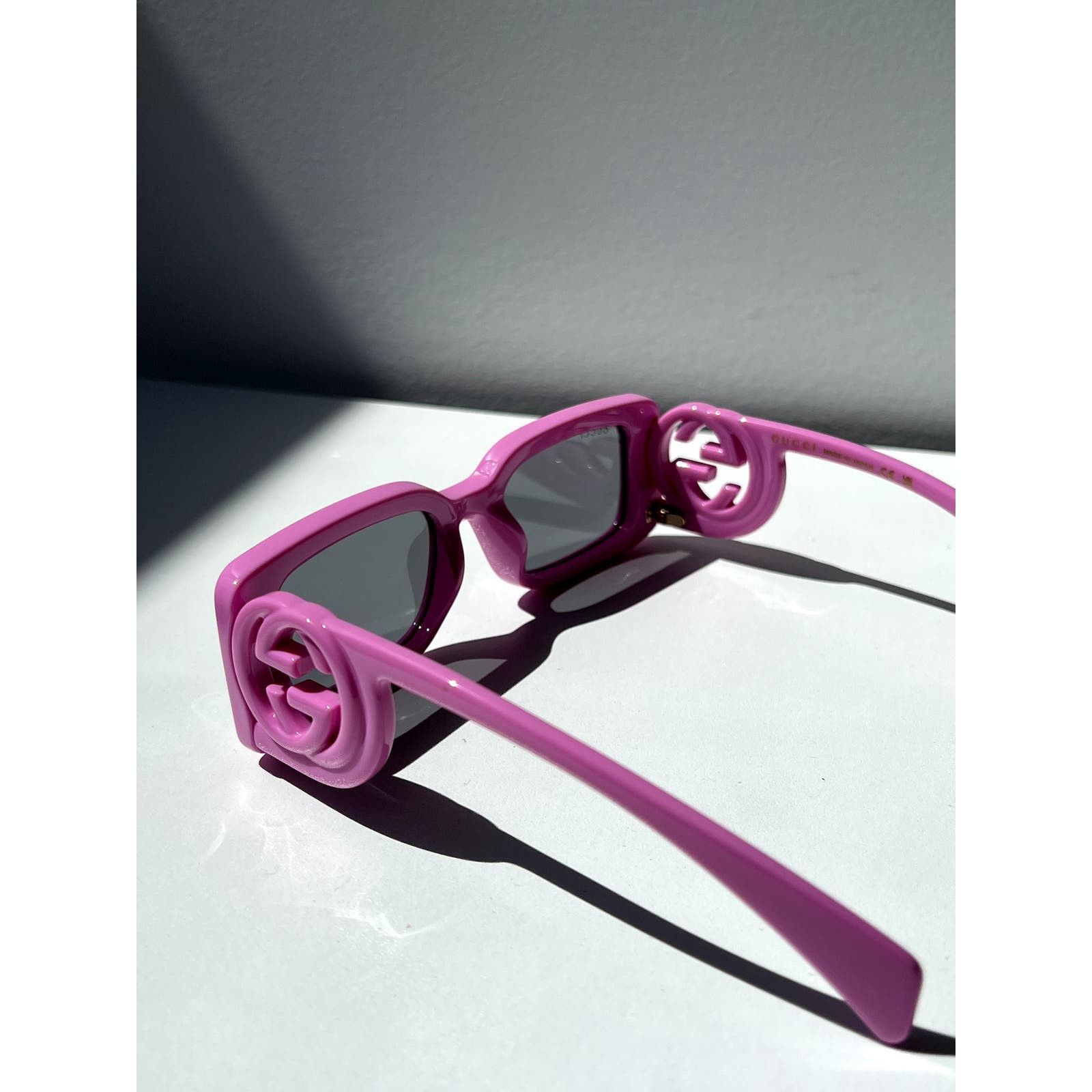 Gucci NEW Gucci GG1325S Slim Pink Logo Sunglasses Size ONE SIZE - 7 Thumbnail