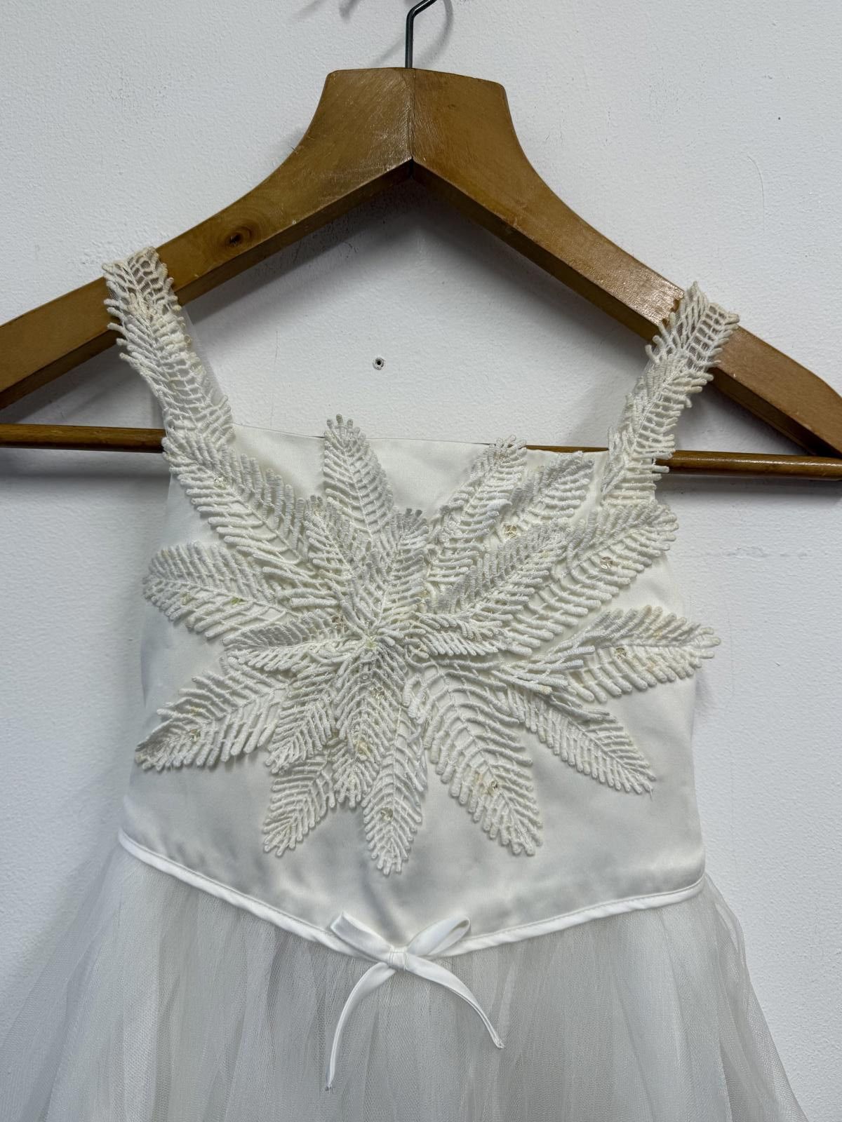 Other Monsoon White Girls Dress with Hand Embellishment Size 8 Yrs Size ONE SIZE - 3 Thumbnail