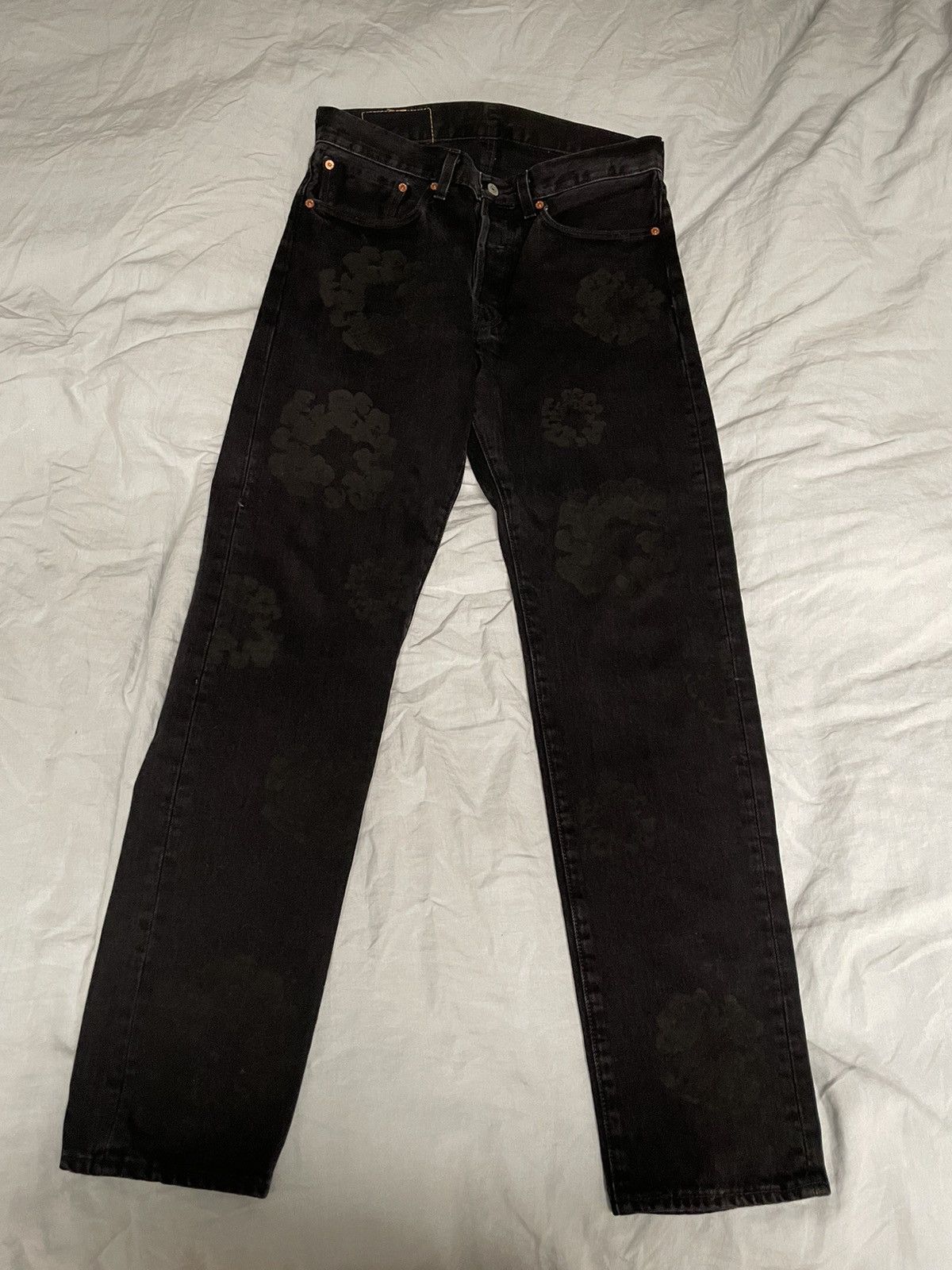 DENIM TEARS Denim Tears Mono Cotton Wreath Jeans Black Size US 31 - 1 Thumbnail