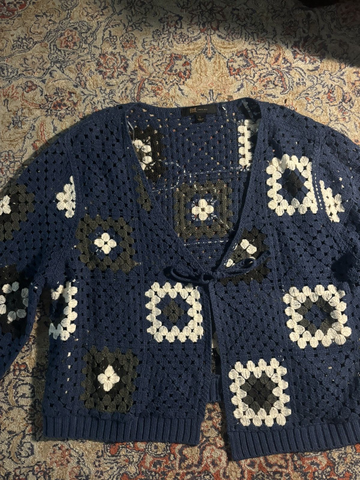 Frye Frye Crochet Flower Cardigan Size M / US 6-8 / IT 42-44 - 1 Thumbnail