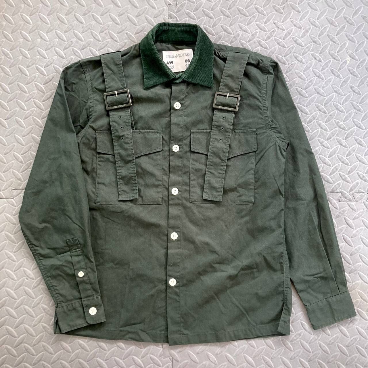 GU × Kim Jones AW06/18 Reissued Tactical Strap Military Shirt Size US S / EU 44-46 / 1 - 2 Thumbnail