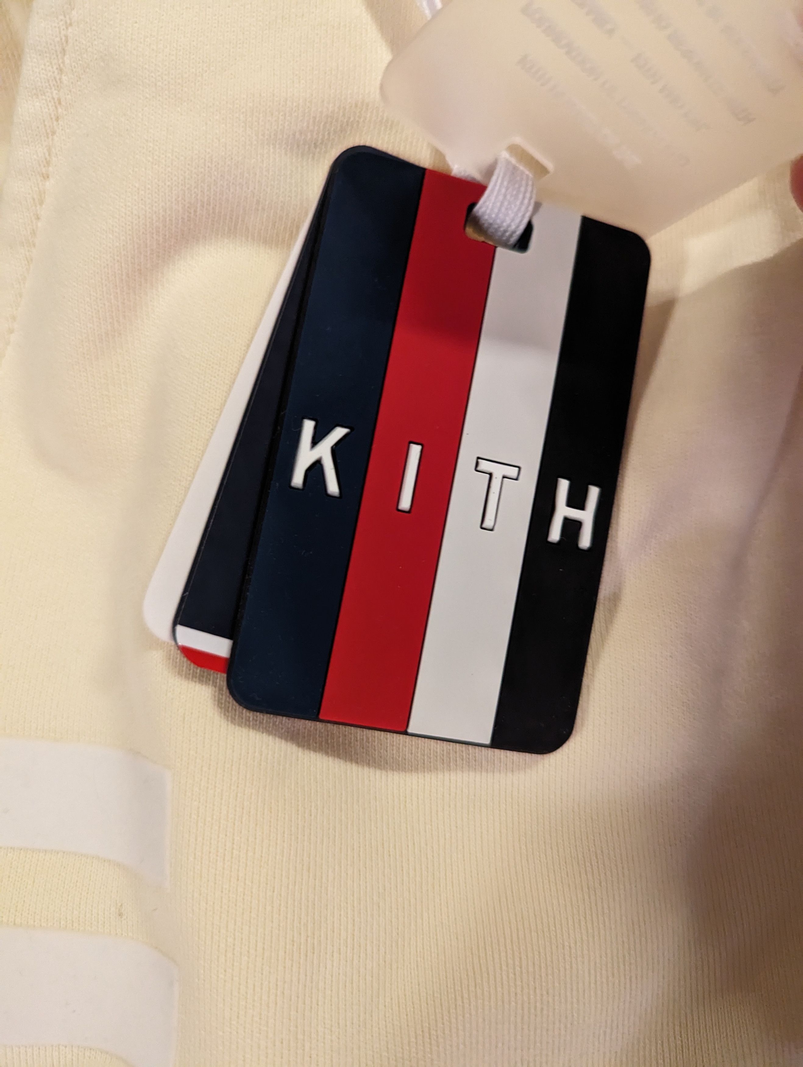 Kith Short Kith usa 5 rings yellow spirited Size US 28 / EU 44 - 8 Thumbnail
