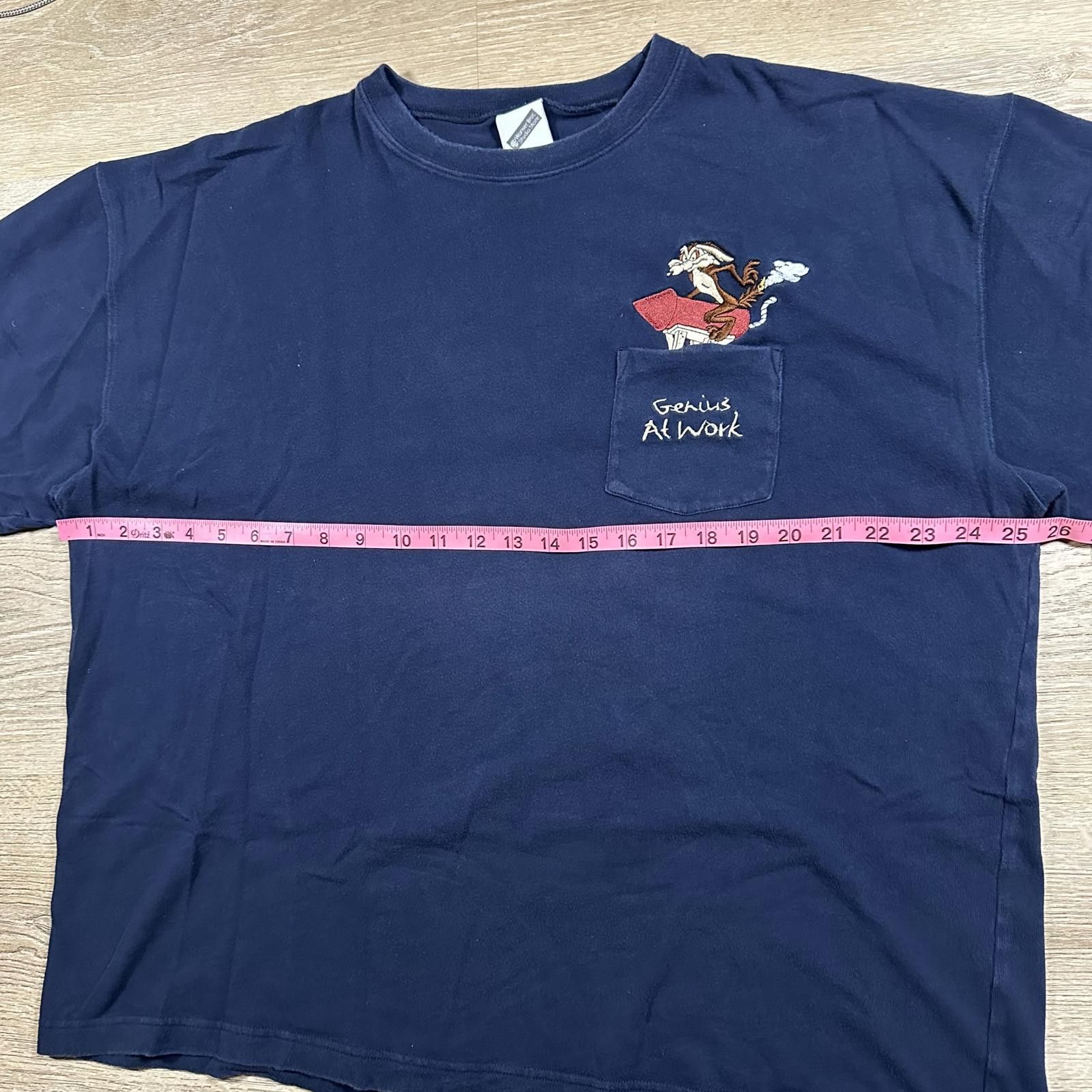 Warner Bros Warner Bros Men T-Shirt XXL Navy Blue Wile E. Coyote Genius Size US XXL / EU 58 / 5 - 7 Thumbnail