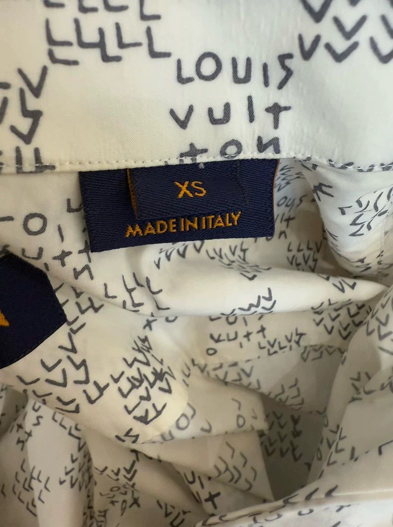 Louis Vuitton Louis Vuitton Monogrammed shirt Size US XS / EU 42 / 0 - 5 Thumbnail