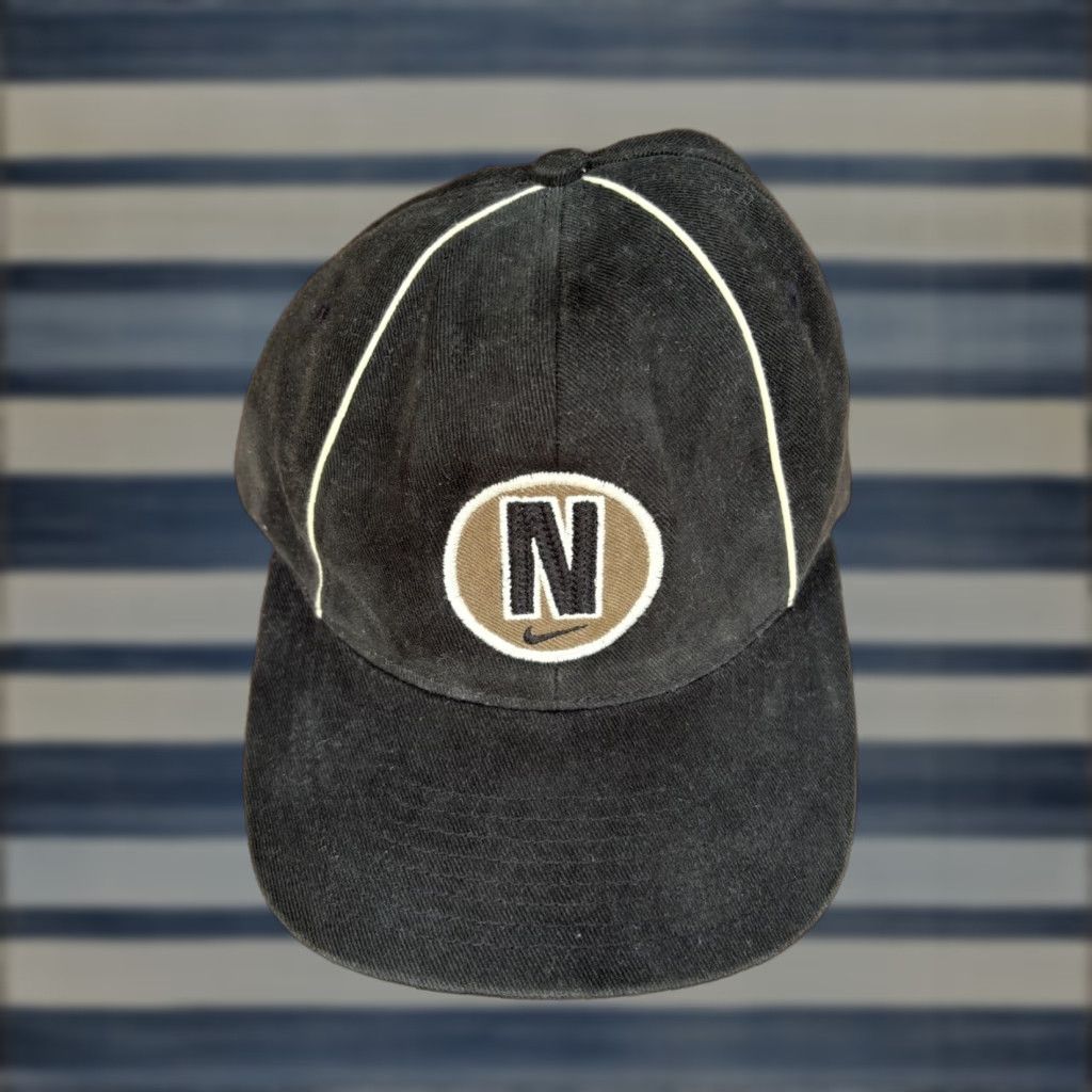 Nike VINTAGE Nike Embroidered Swoosh Logo Strap Back Hat Black Mens One Size Baseball Cap Adjustable Cotton Size ONE SIZE - 1 Thumbnail