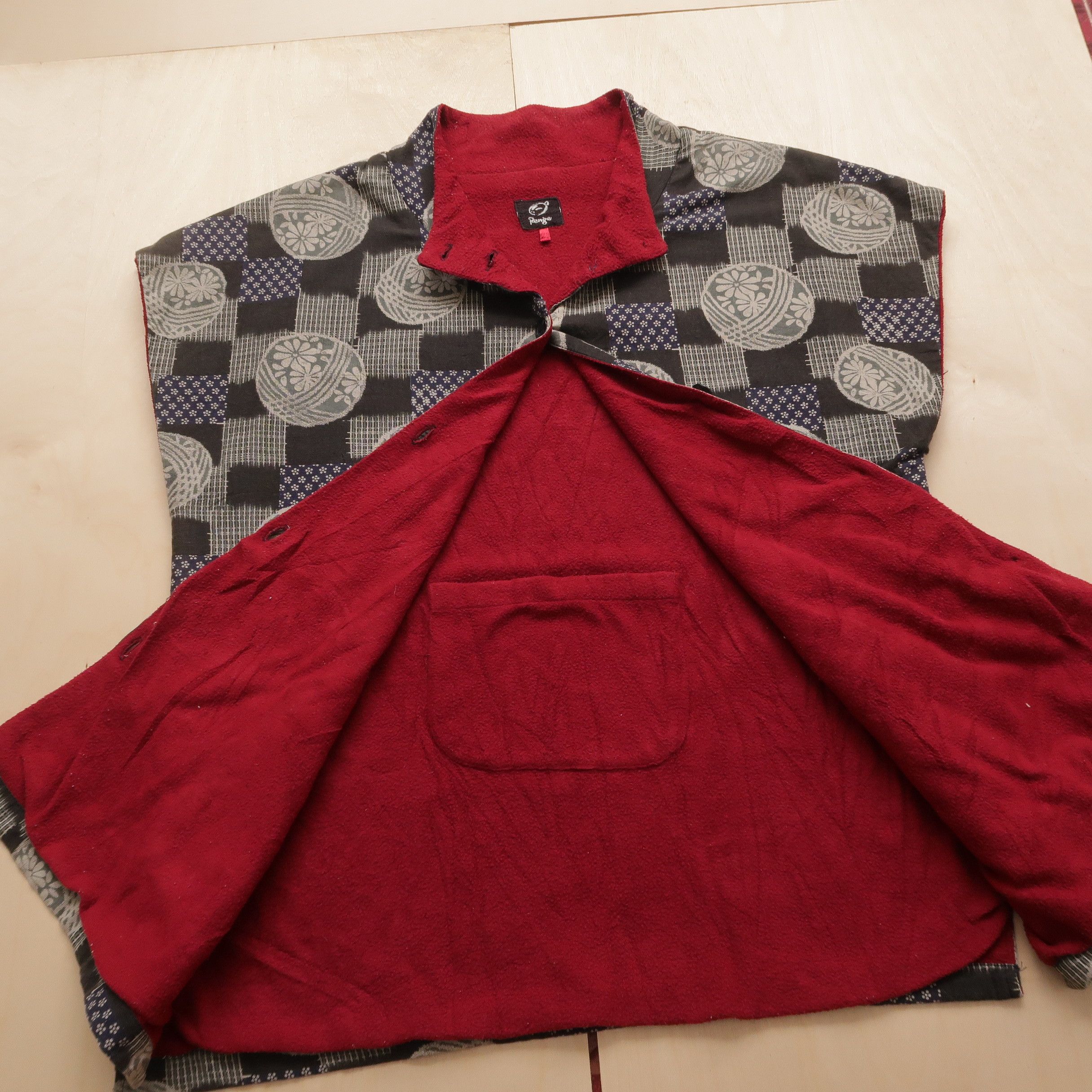 Japanese Brand 1990s Renge Japanese Script Patchwork Vest Size US L / EU 52-54 / 3 - 14 Thumbnail