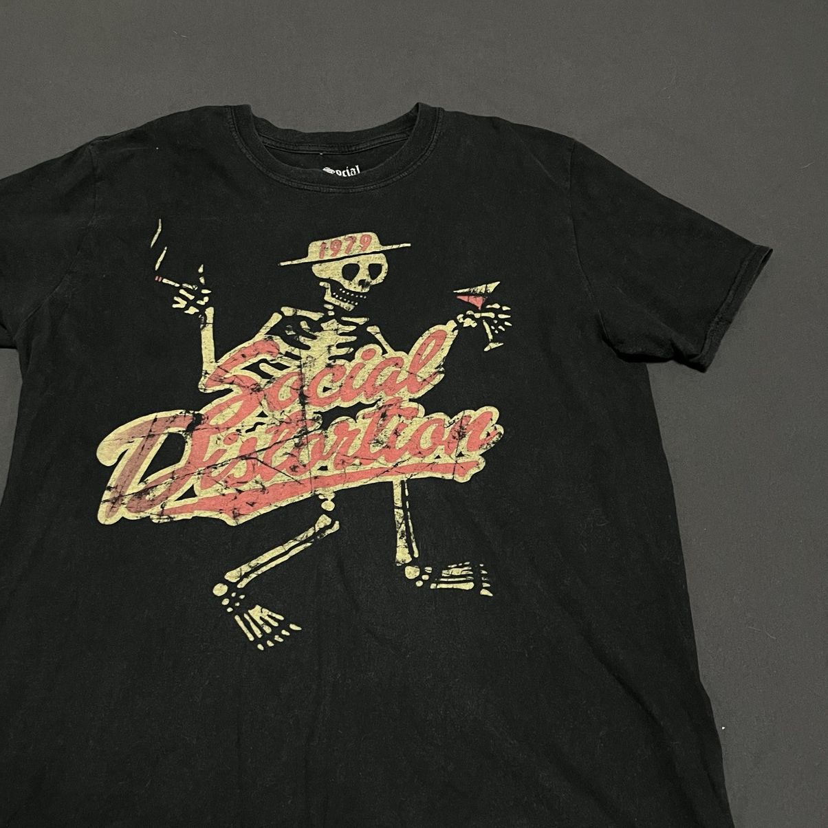Band Tees × Vintage Vintage Social Distortion Skeleton Punk Tee Rare size Large Size US L / EU 52-54 / 3 - 2 Thumbnail