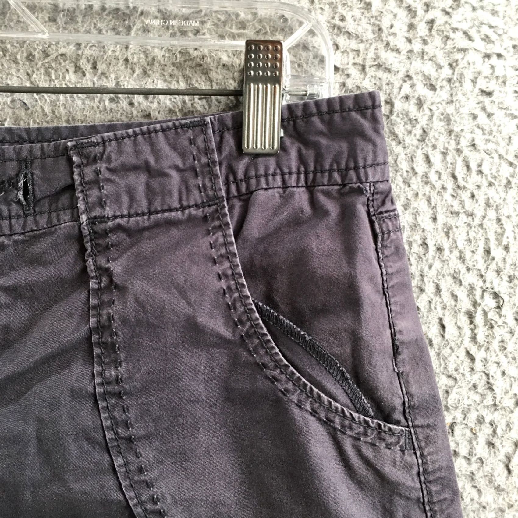 Calvin Klein Calvin Klein Utility Short Womens 6 Gray Cotton Mid Rise Flat Front Casual Zip Size 28" / US 6 / IT 42 - 3 Thumbnail