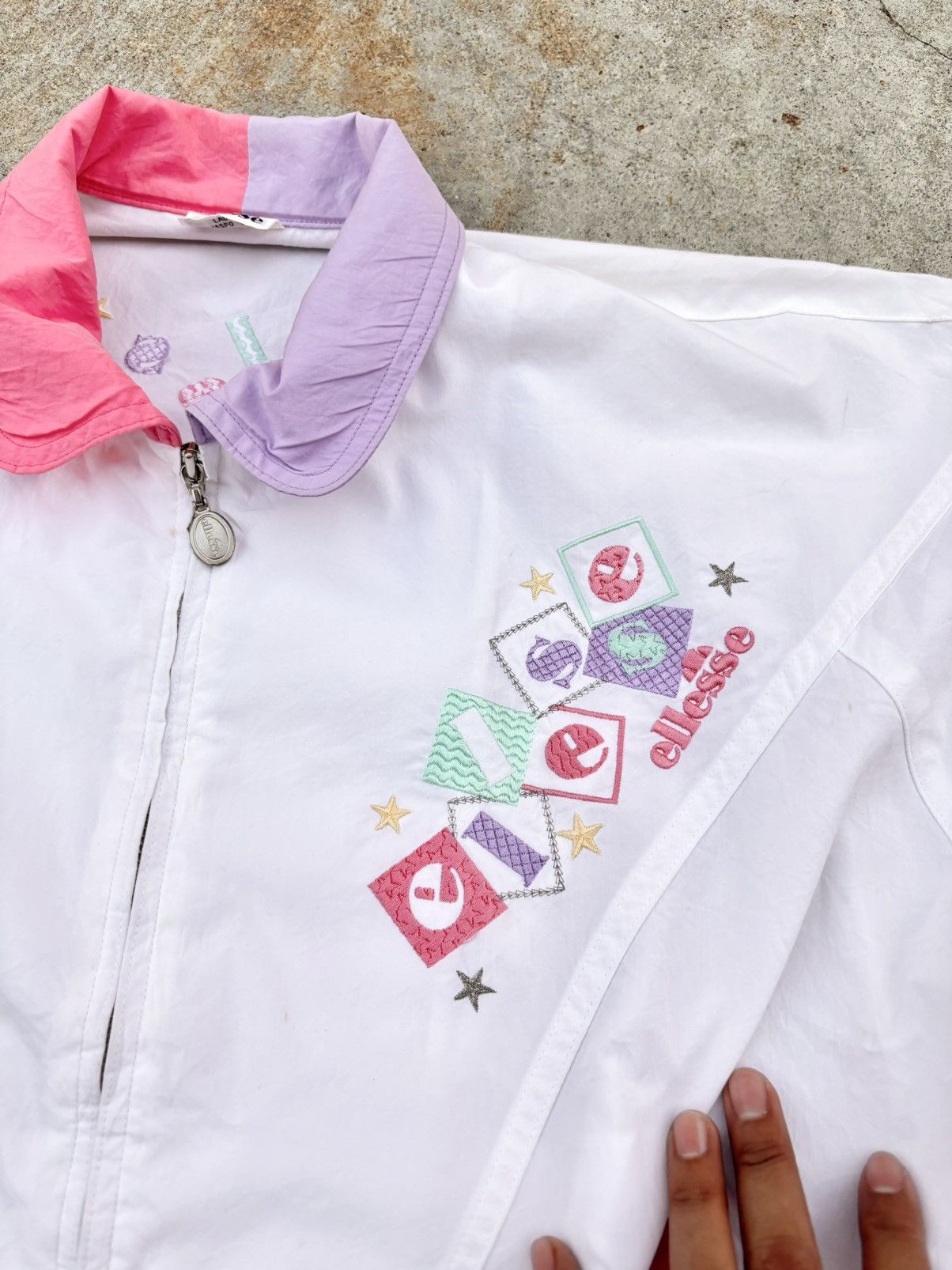 Ellesse × Vintage Vintage Ellesse Cropped Essentials Windbreaker Jacket Size US M / EU 48-50 / 2 - 3 Thumbnail