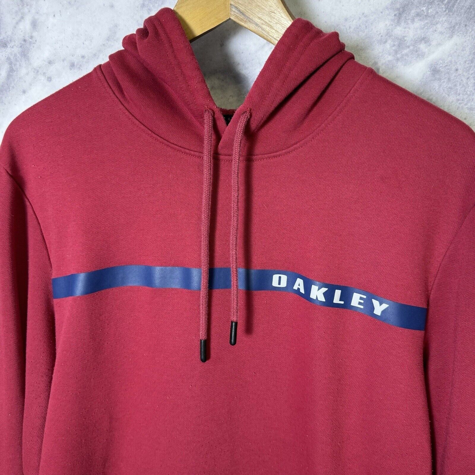 Oakley Oakley Hoodie Sweatshirt Adult XL Red Custom Fit Size US XL / EU 56 / 4 - 1 Thumbnail