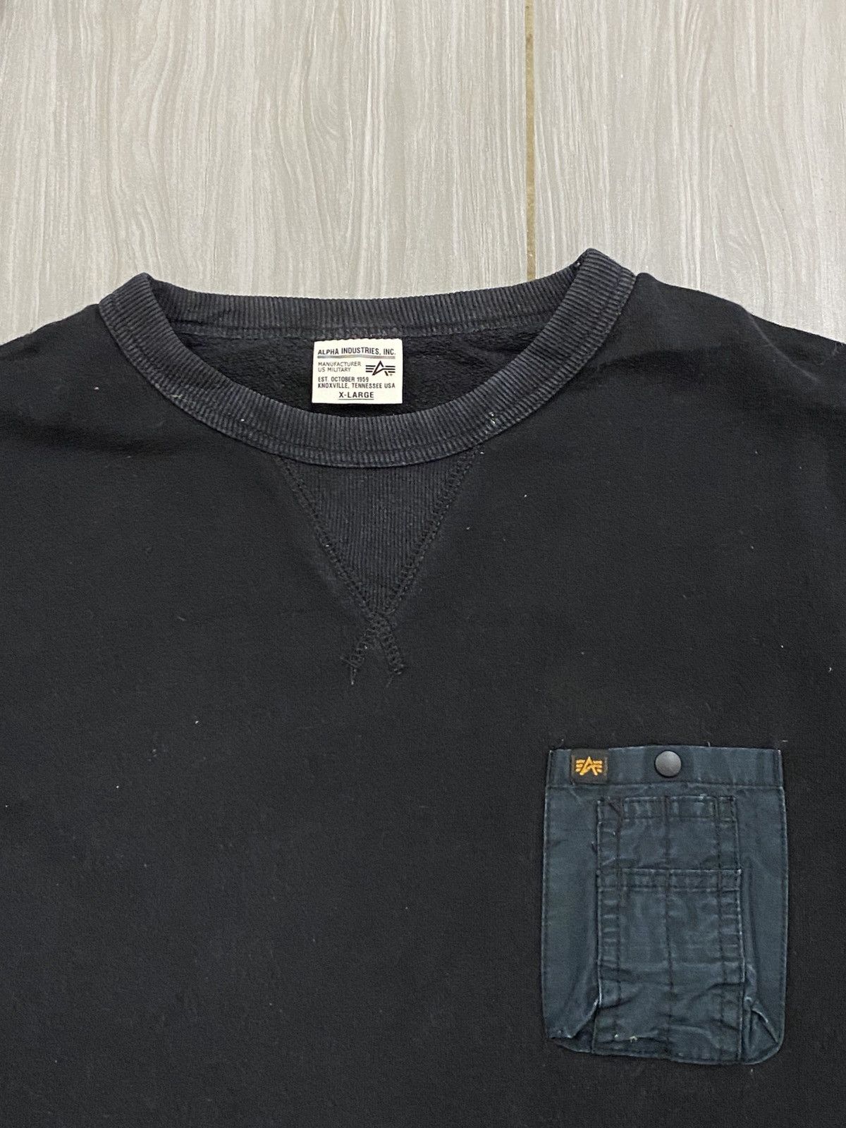 Alpha Industries Vintage Alpha Industries Black Sweatshirt Size US XL / EU 56 / 4 - 5 Thumbnail