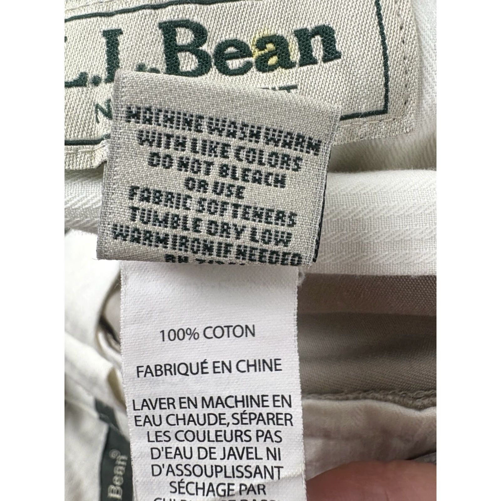 Vintage VINTAGE LL BEAN Dress Pants Men’s Regular 33 x 35.5 Beige 100% Cotton Pleated Mid Rise, Natural Fit, 2 Front/2 Back Pockets (Business, Workwear) Mens Size US 33 - 8 Thumbnail