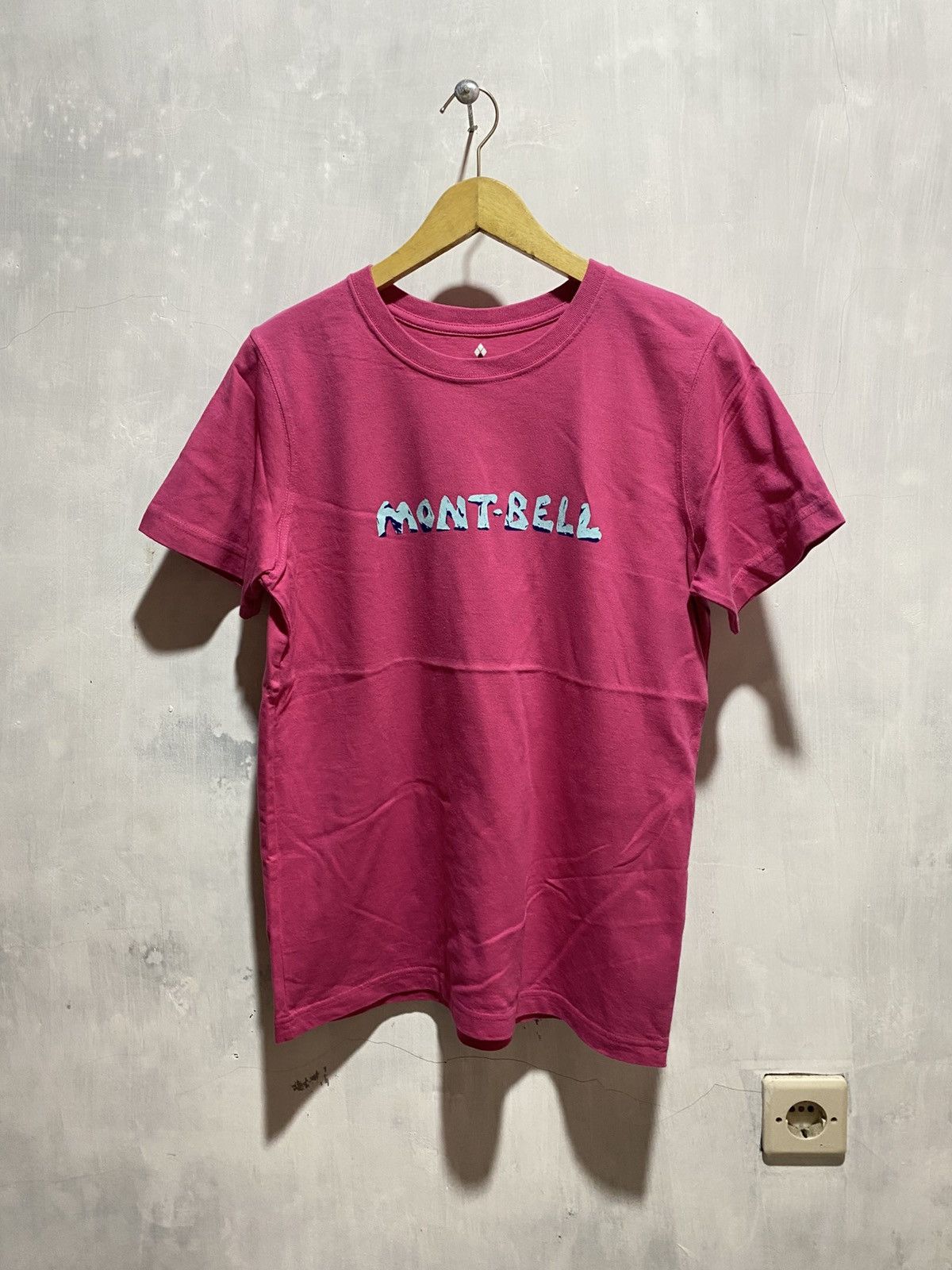 Montbell Montbell ice logo tshirt Size US S / EU 44-46 / 1 - 1 Thumbnail