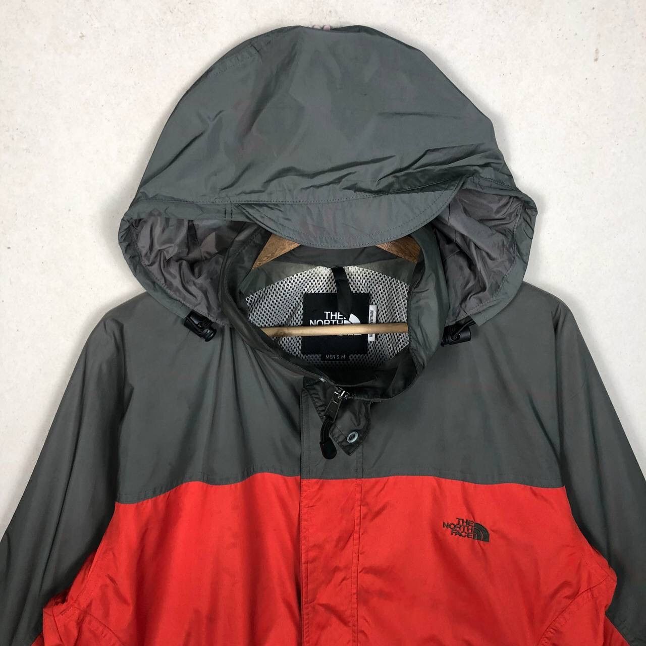 The North Face The North Face Windbreaker Light Jacket Colorblock Size US M / EU 48-50 / 2 - 4 Thumbnail