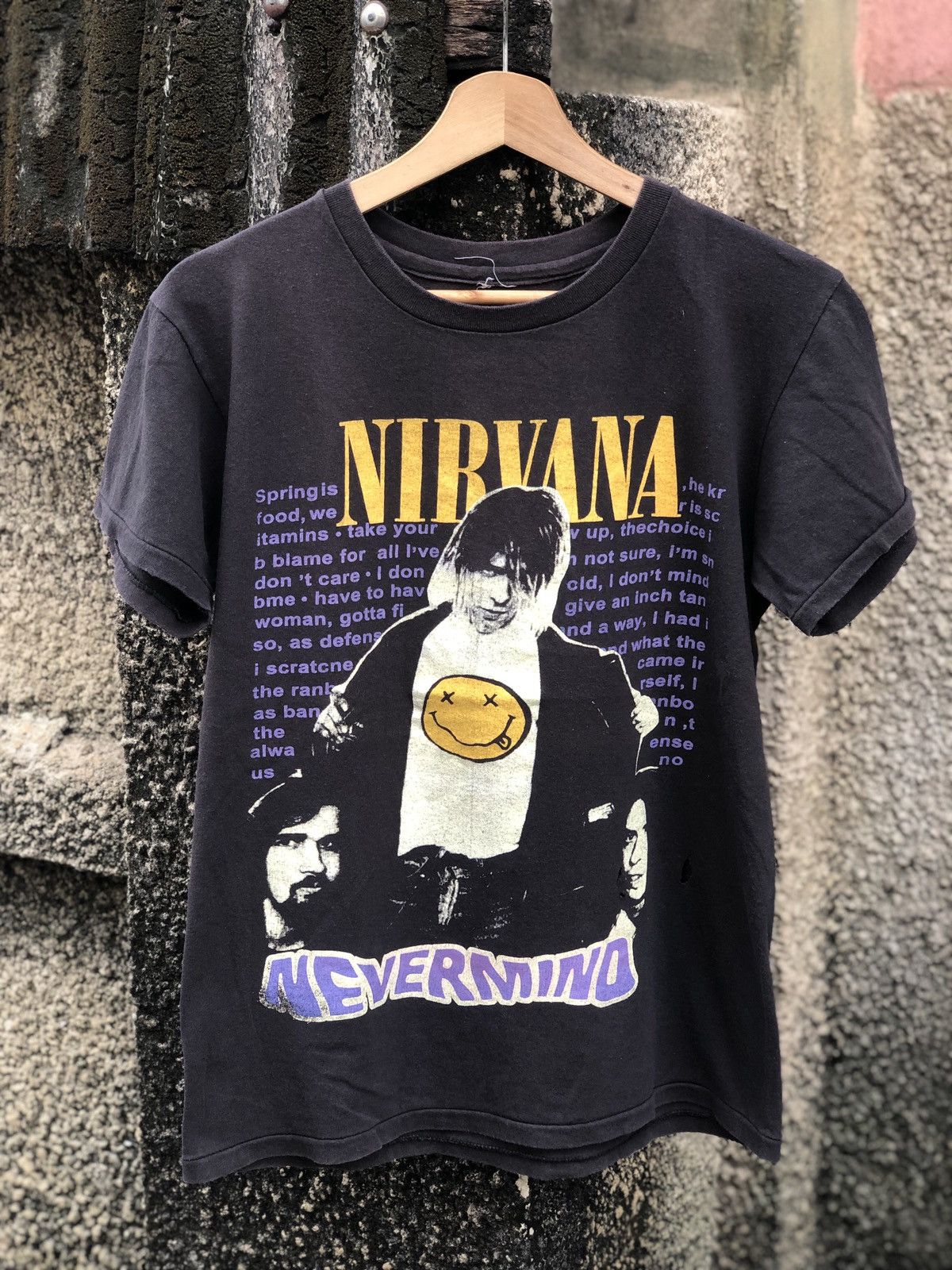 Vintage Nirvana Nevermind Album Cover Tshirt