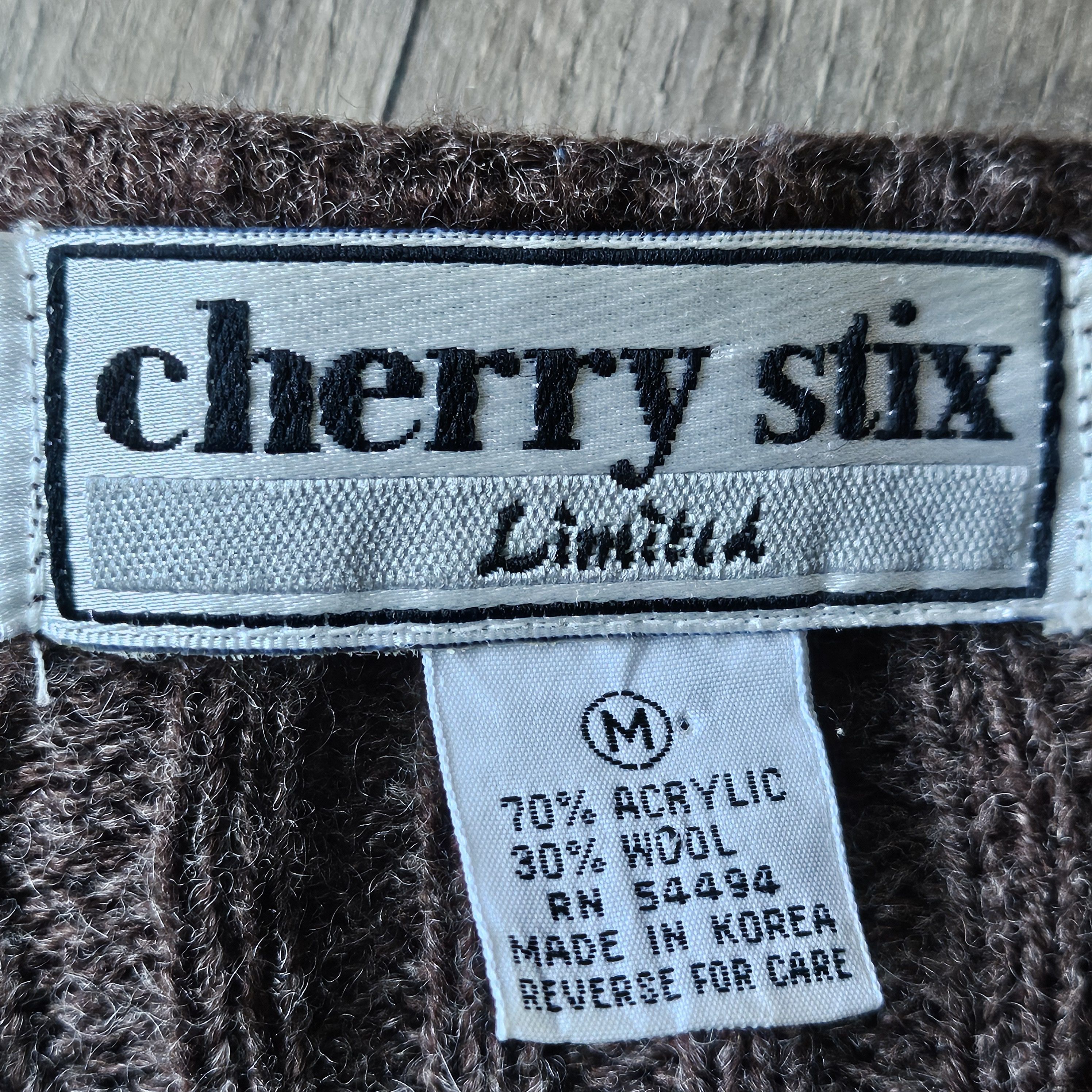Vintage Vintage Cherry Stix women's size medium sweater cardigan Size M / US 6-8 / IT 42-44 - 5 Thumbnail