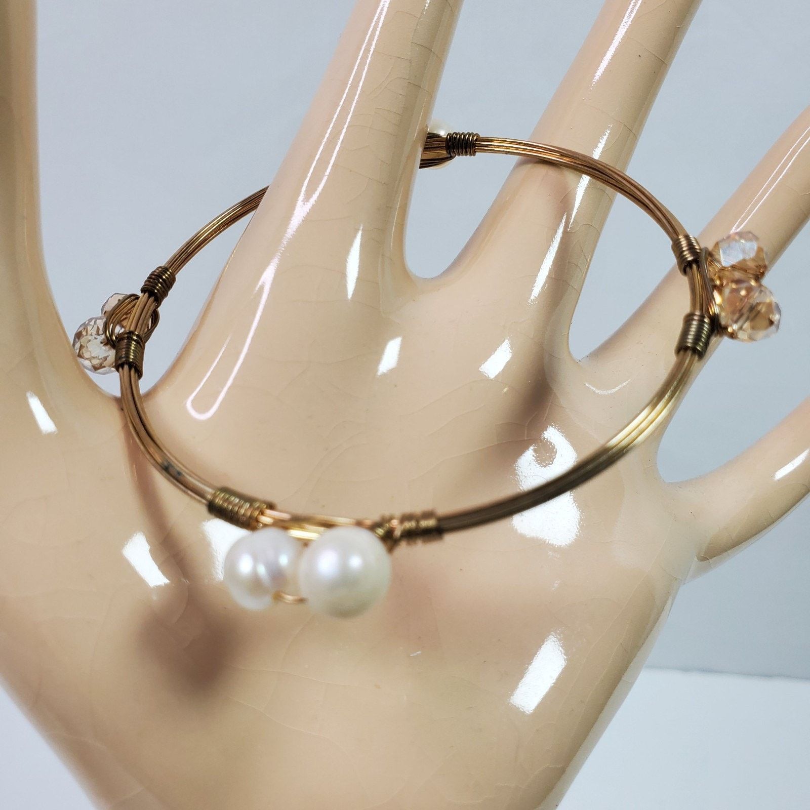 The Unbranded Brand Casual Career Handcrafted Gold Tone w/ Beads Bangle NOS Size ONE SIZE - 1 Thumbnail