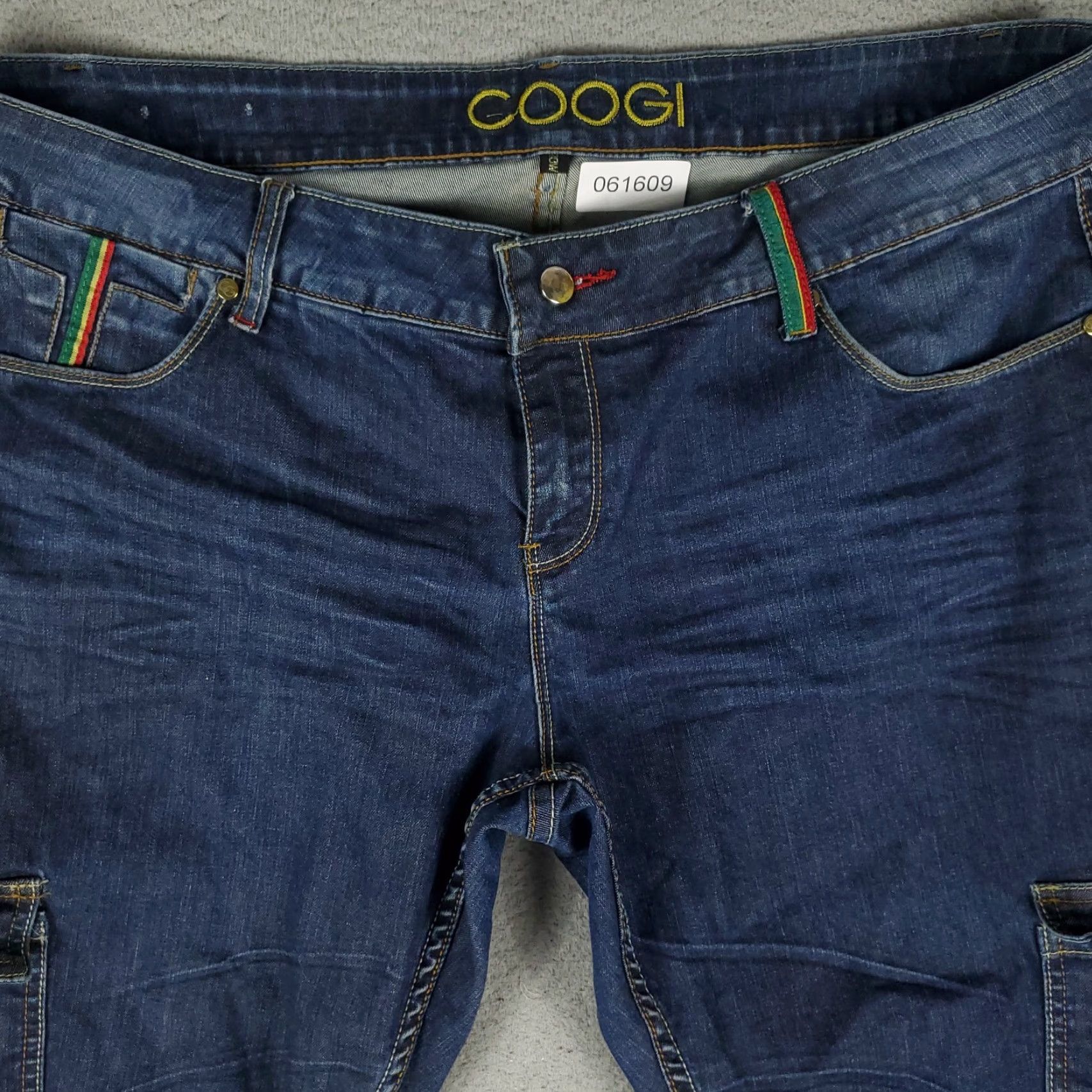 Coogi VINTAGE COOGI Jeans Women's Size 20W 40x32 Blue Cargo Denim Slim Straight 5-Pocket Size 42" / US 20 - 2 Thumbnail