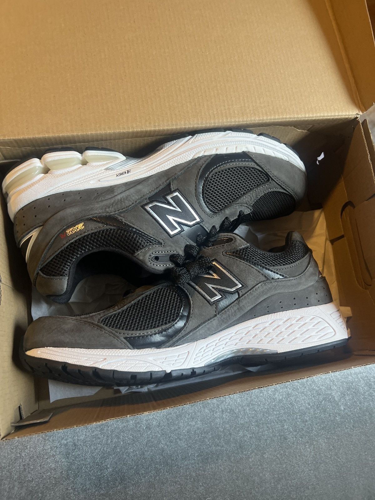 New Balance New Balance 2002R Size US 11 / EU 44 - 6 Thumbnail