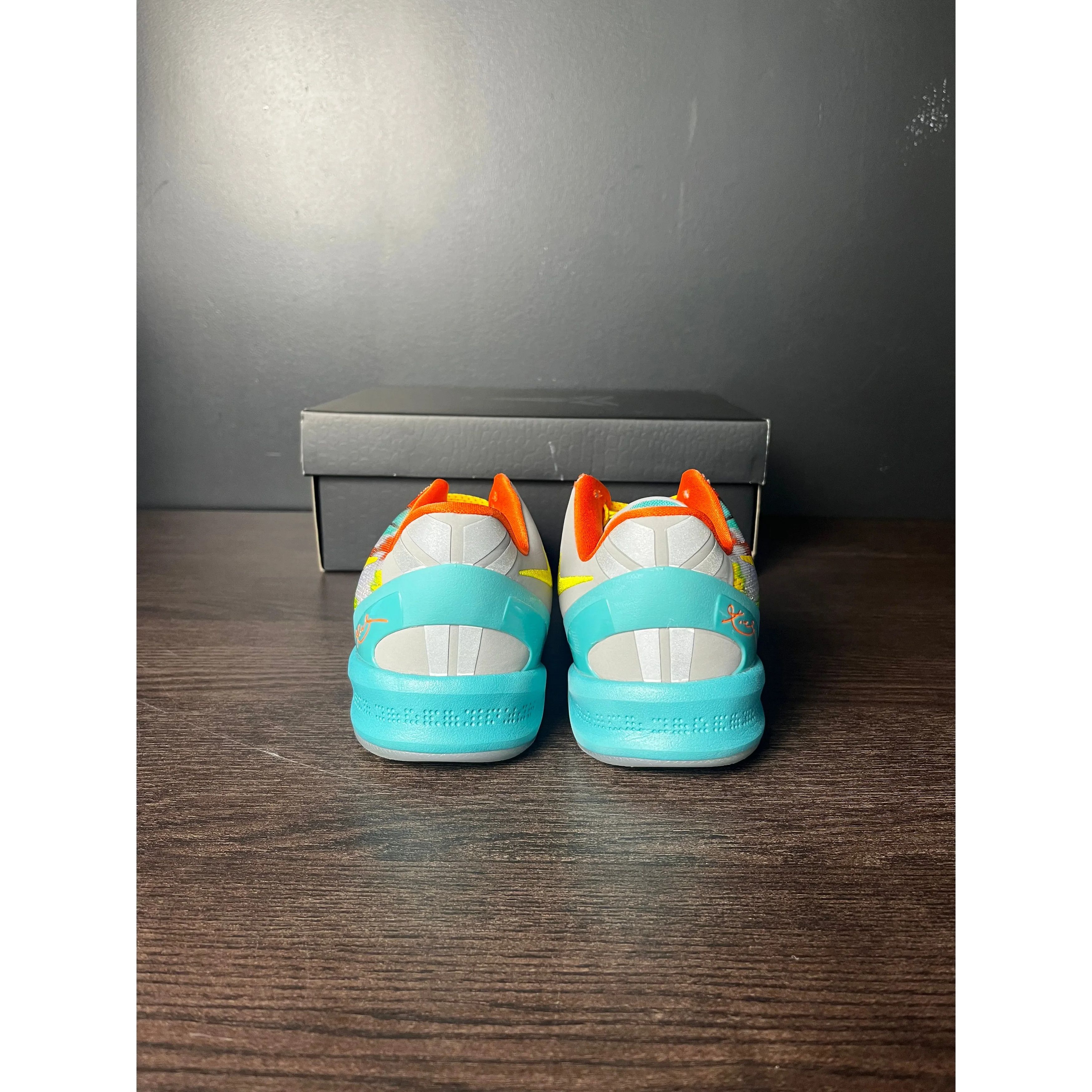 Nike Nike Kobe 8 Protro "Venice Beach" (2024) (GS) **PRE-OWNED** - 6.5Y Size US 6.5 / EU 39-40 - 3 Thumbnail