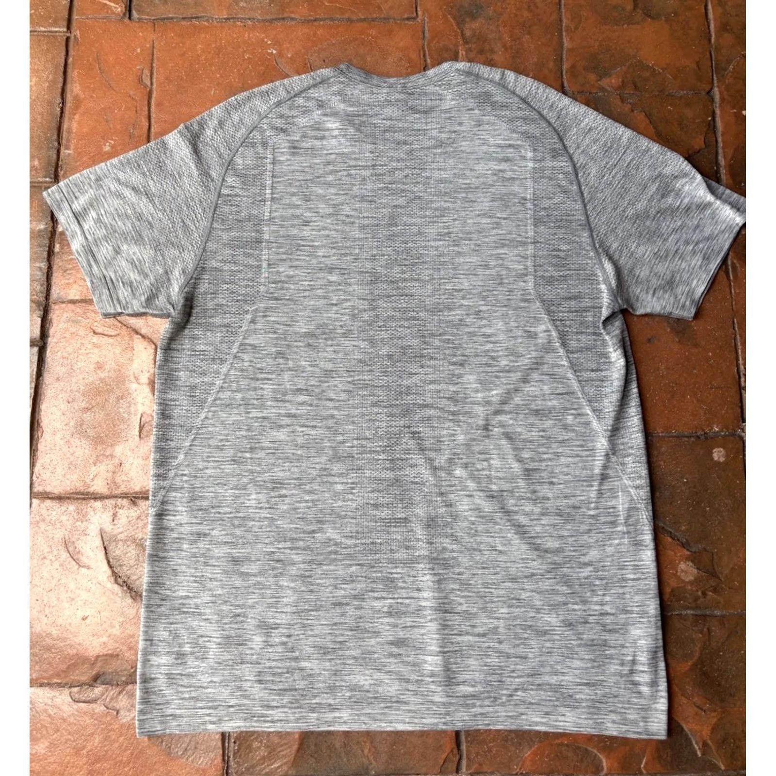 Lululemon Lululemon Time To Get Dirty Get Outside Get Sweaty T-Shirt XL Running Gym Shirt Mens Gray Short Sleeve Crew Neck Athletic Logo Size US XL / EU 56 / 4 - 2 Thumbnail