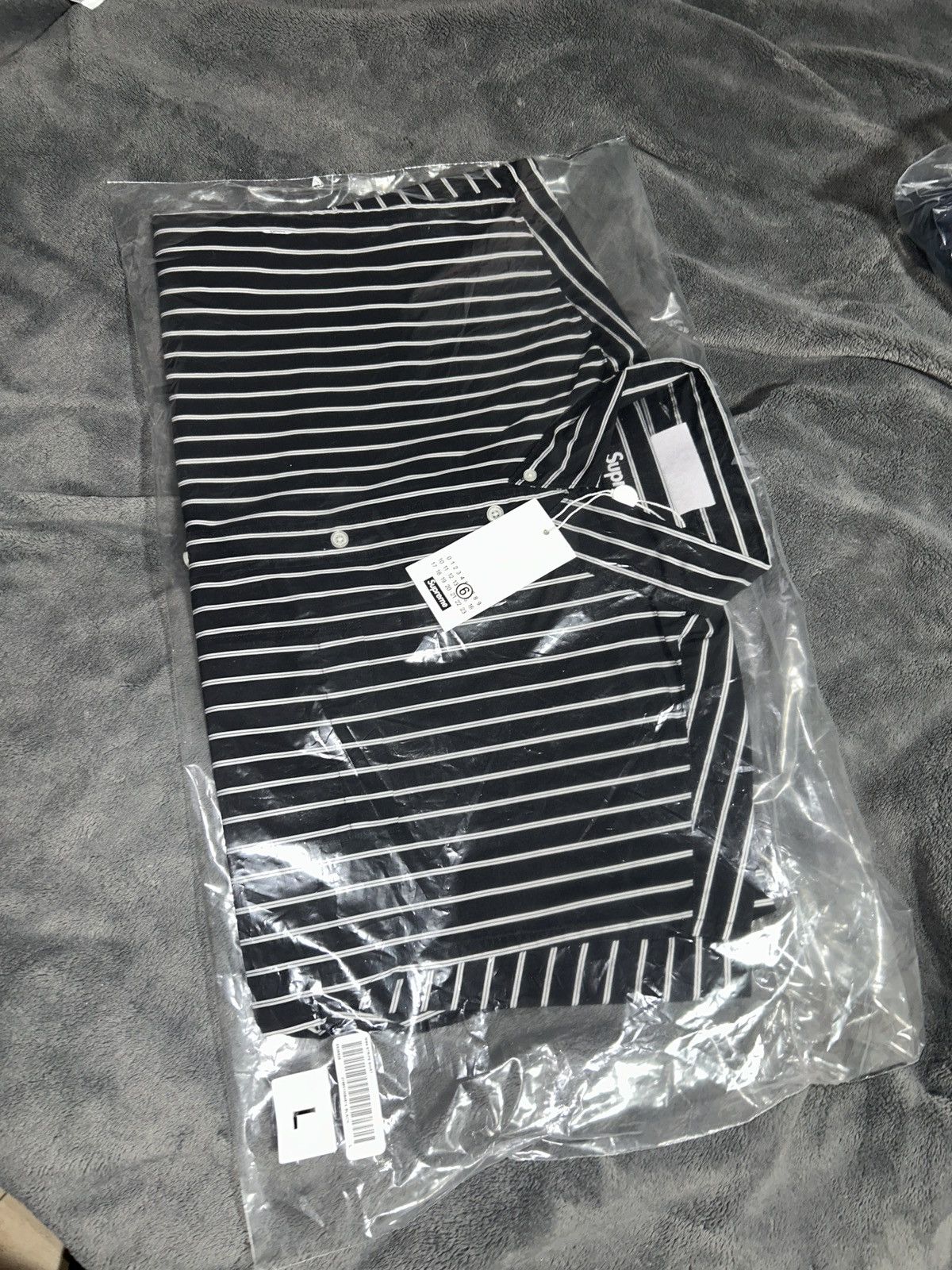 Maison Margiela × Supreme Supreme mm6 maison margiela stripe button down shirt large Size US L / EU 52-54 / 3 - 2 Thumbnail