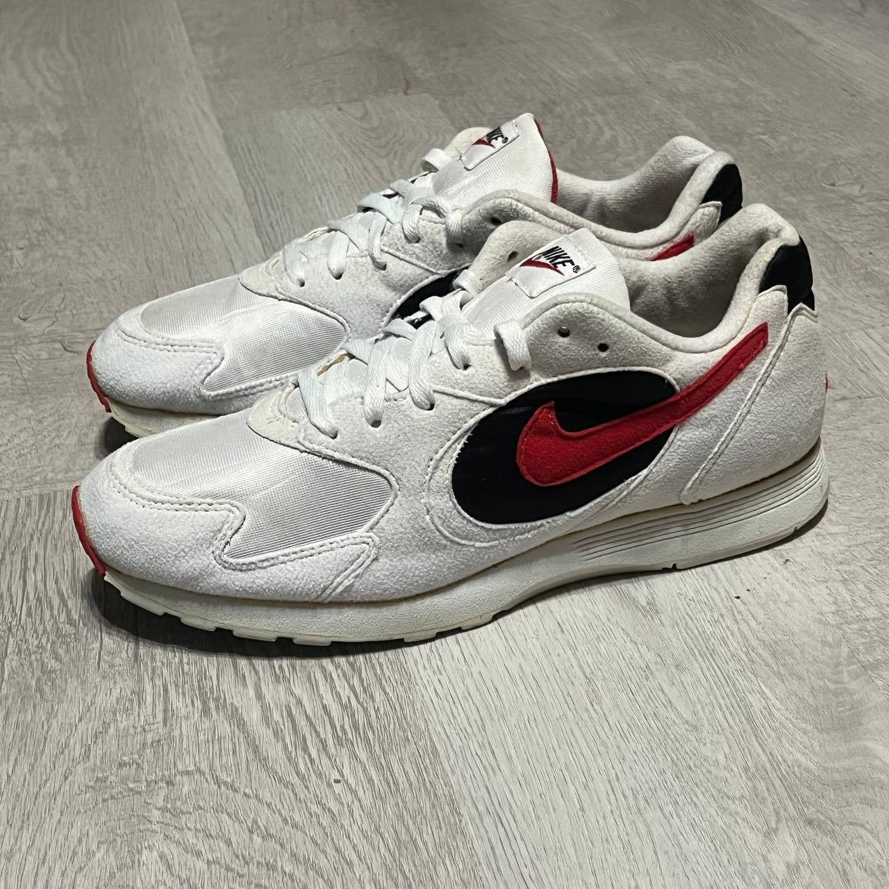Nike × Vintage Vintage 1995 Nike Outburst Rare Sneakers Shoes US10 Size US 11 / EU 44 - 1 Thumbnail