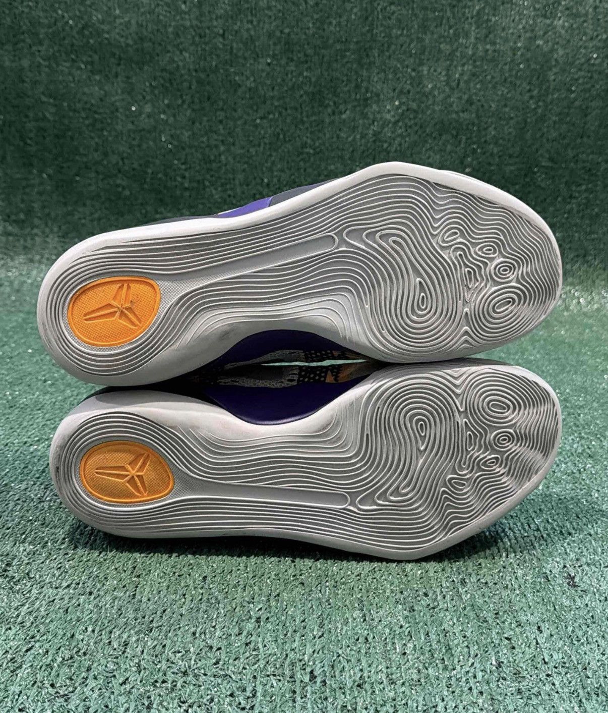 Nike Kobe EM Pop Art Size 13 no box Size US 13 / EU 46 - 3 Thumbnail