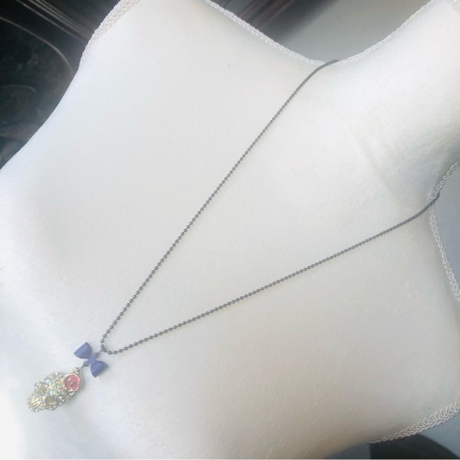 Jewelry Aurora borealis hollow skull pendant on chain necklace Size ONE SIZE - 1 Thumbnail
