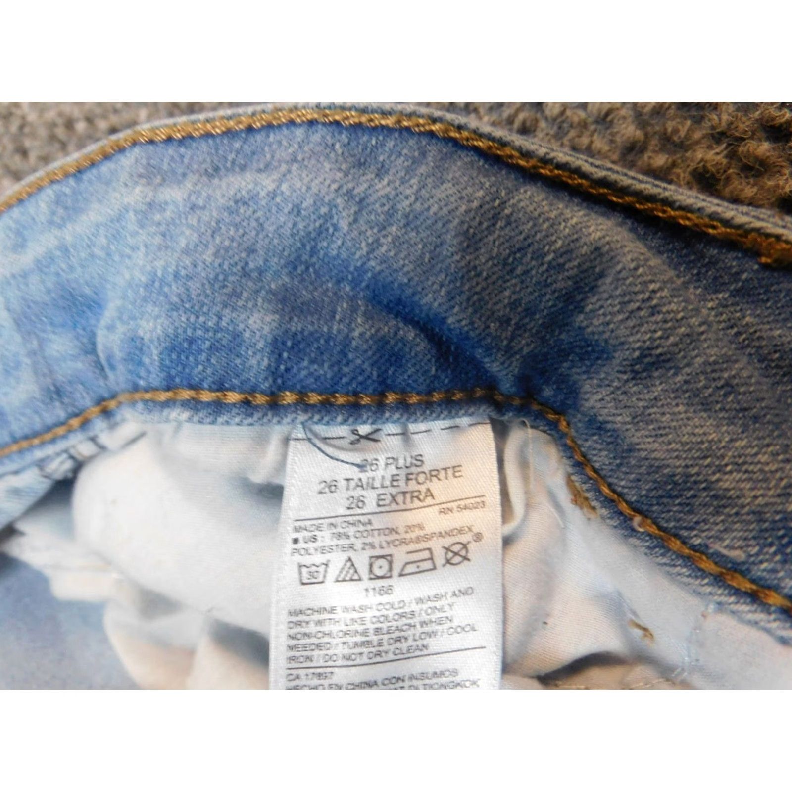 Old Navy Old Navy Jeans Womens 26 Blue Regular Skinny Denim Plus 29 Inseam Zipper Pockets Size 26" / US 2 / IT 38 - 4 Thumbnail