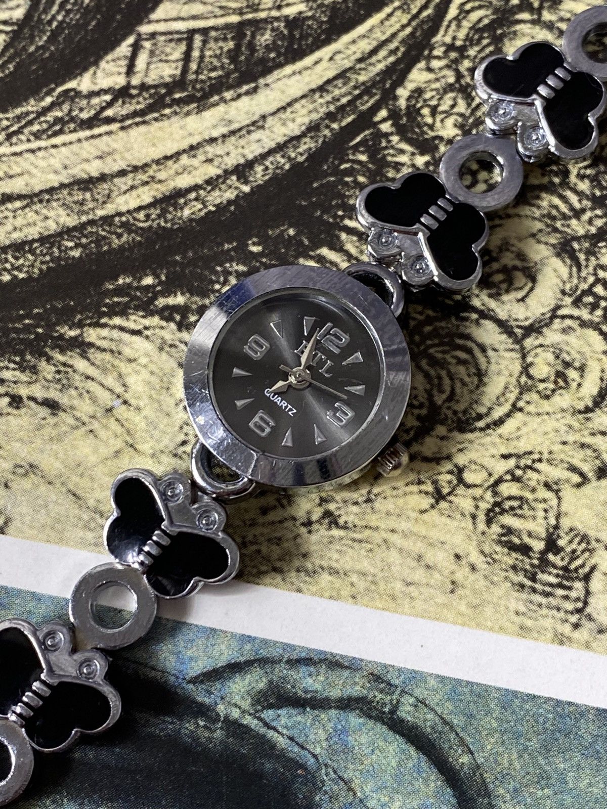 Hysteric Glamour Vintage Butterfly Link Watch Black Dial Silver Tone 🦋 Size ONE SIZE - 2 Thumbnail