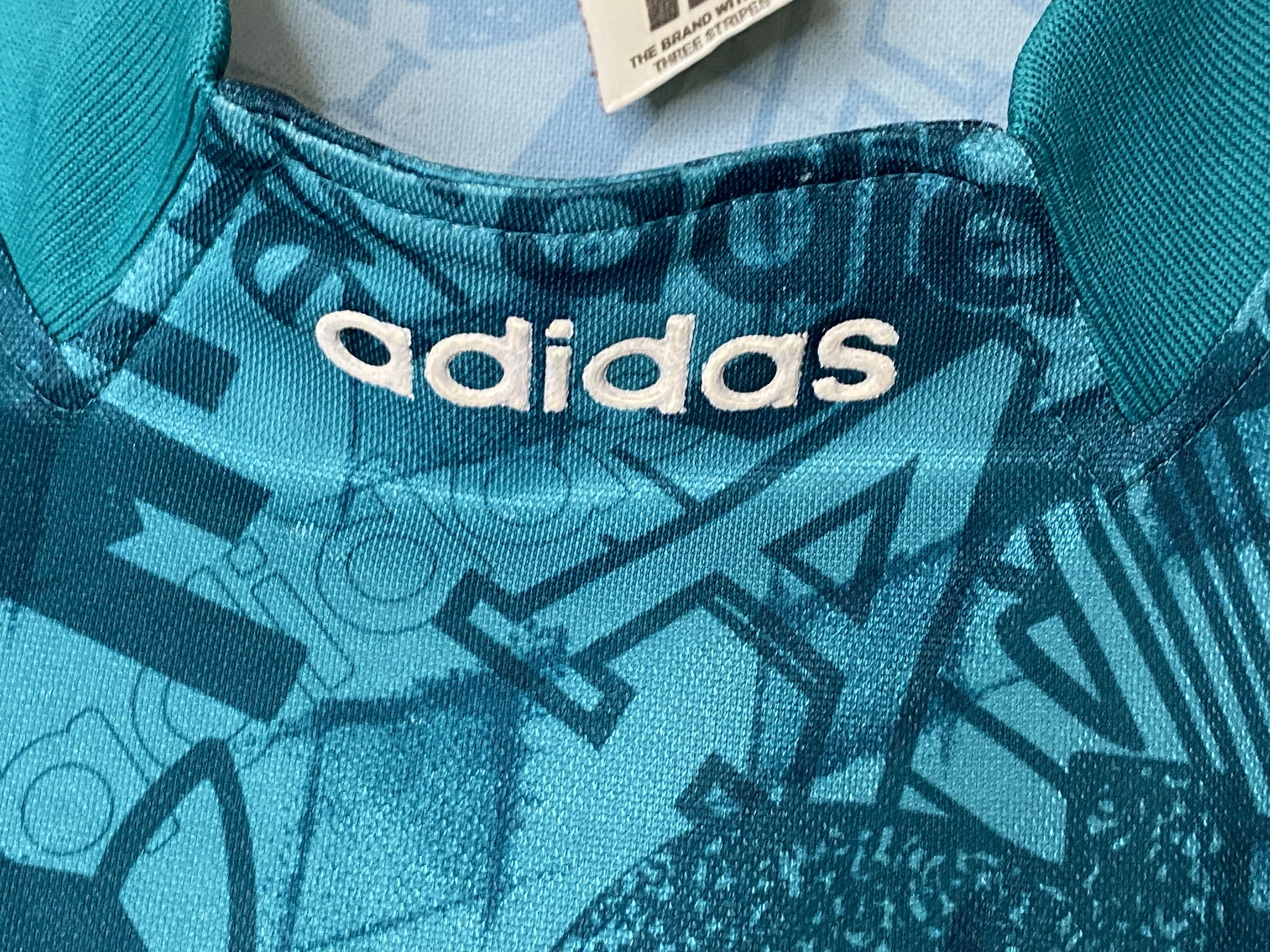 Adidas × Vintage VINTAGE ADIDAS ORIGINAL 90s SHIRT CENTER BIG LOGO MADE IN UK Size US S / EU 44-46 / 1 - 5 Thumbnail