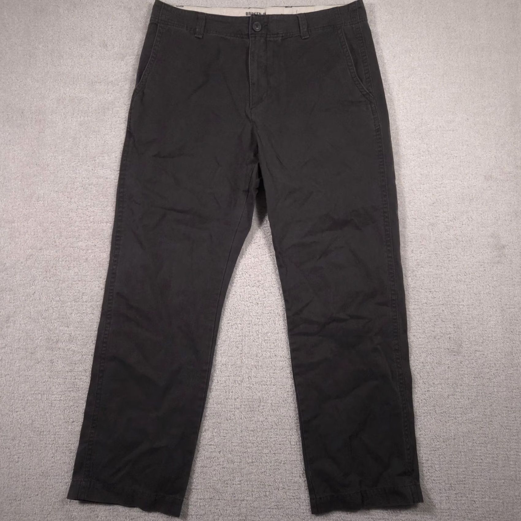 Old Navy Old Navy Broken-In Khakis Pants Mens 38x32 Gray Chino Flat Front Straight Leg Regular Waist 36 Size US 36 / EU 52 - 2 Thumbnail