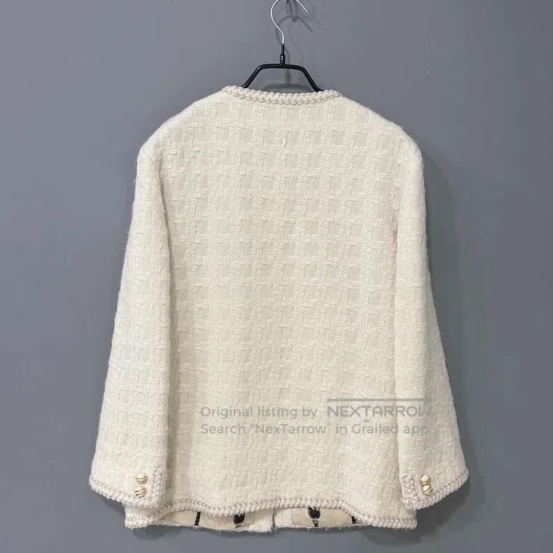 Gucci Beige small fragrant style knitted coat