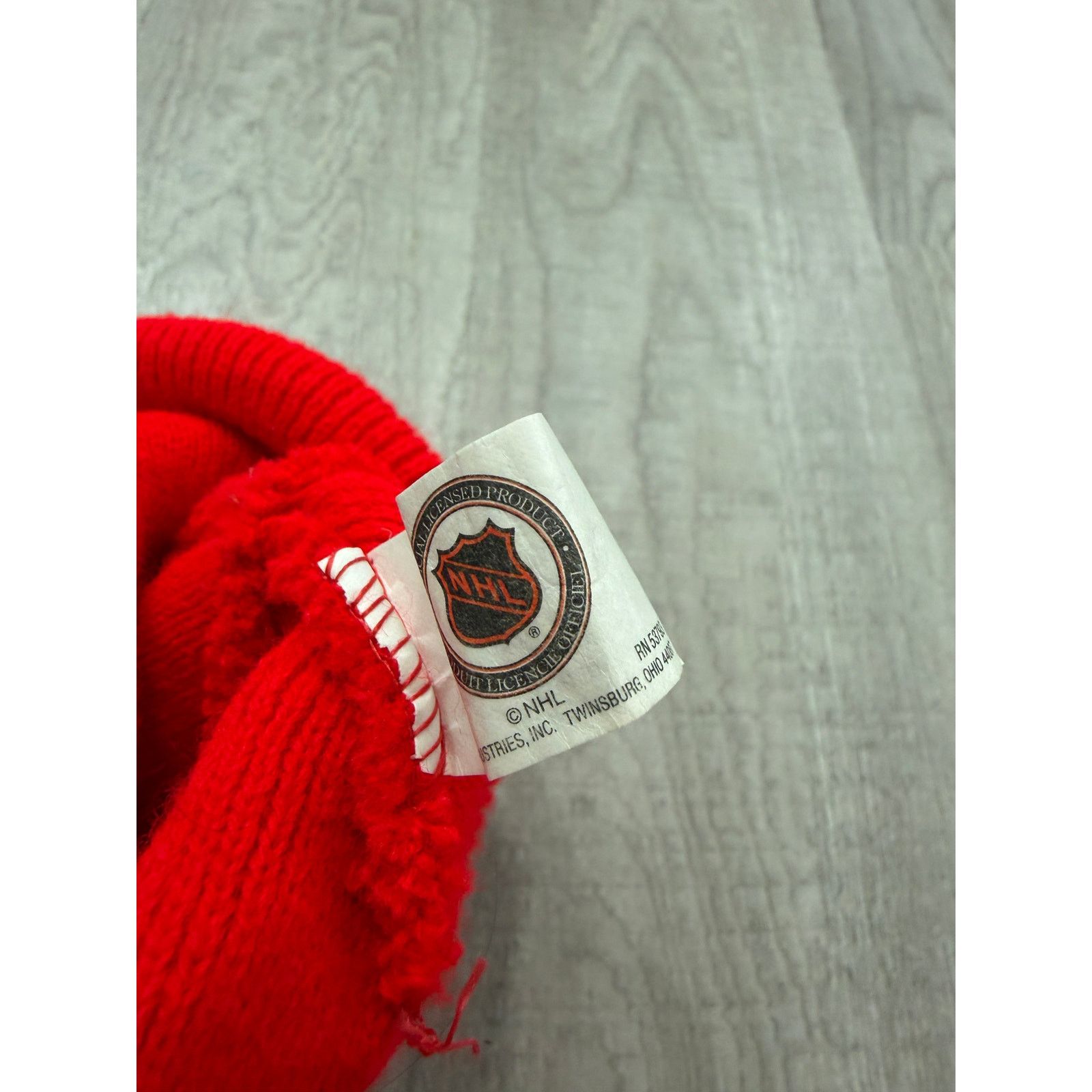 Vintage Vintage Detroit Red Wings Beanie Hat Adult Red Cap Hockey Size ONE SIZE - 3 Thumbnail