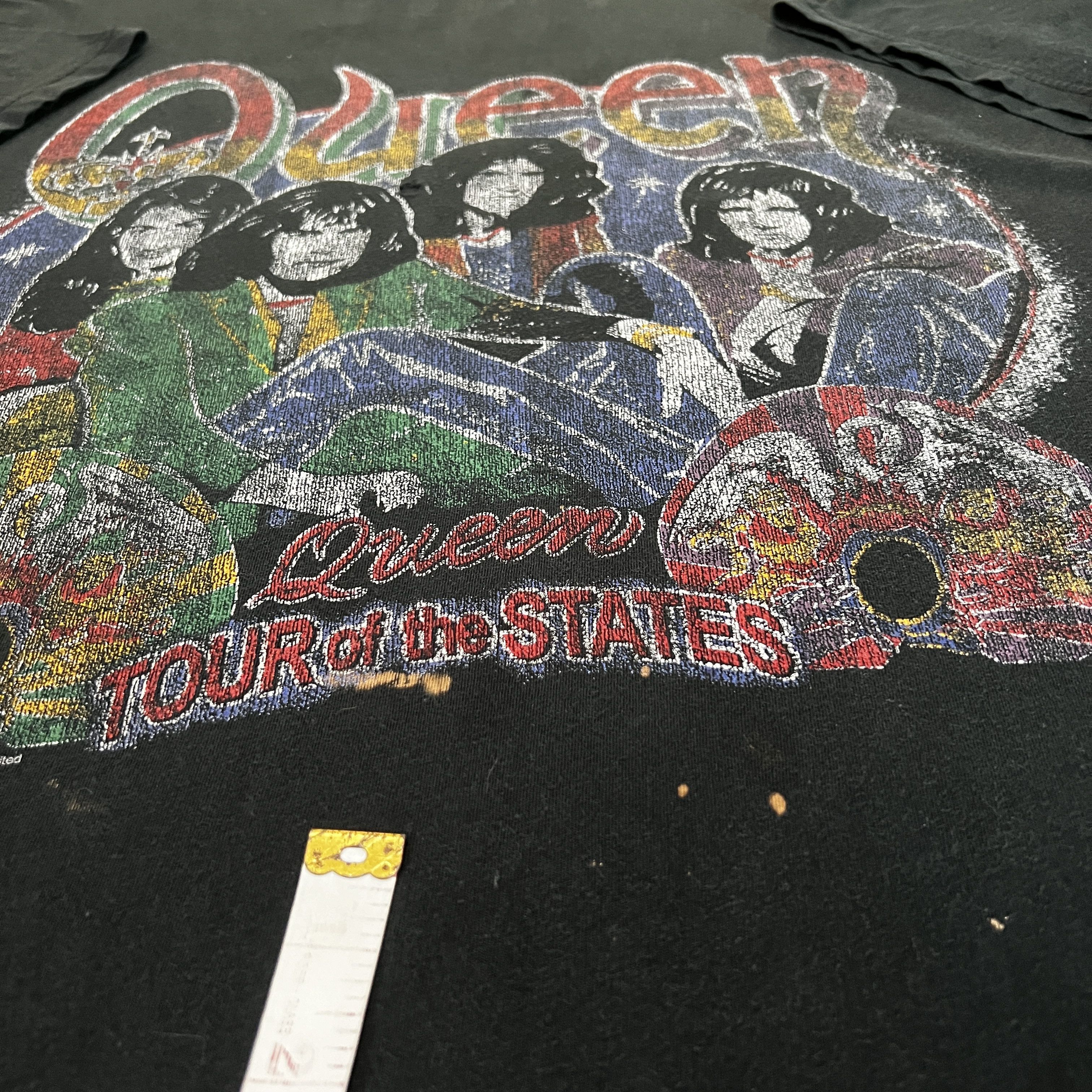 Band Tees × Vintage Vintage 2005 Y2K Queen Tour Promo Tee Size US L / EU 52-54 / 3 - 8 Thumbnail