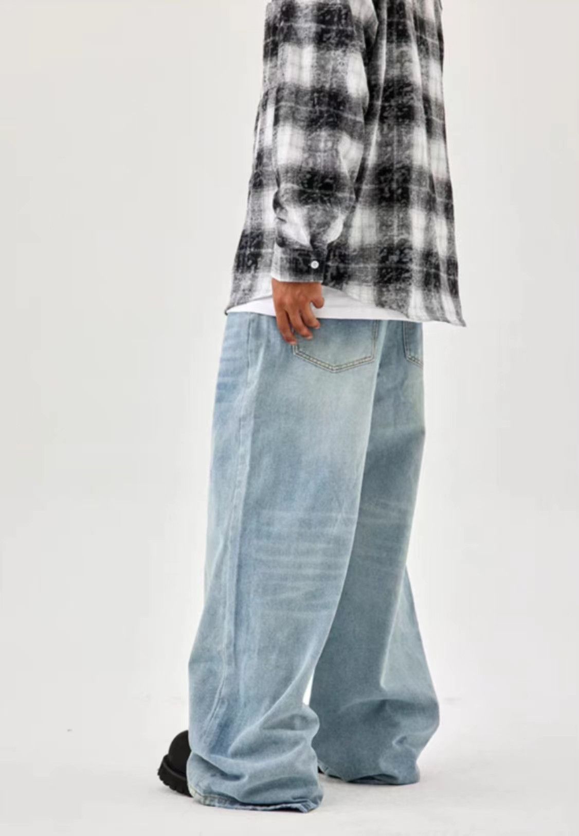 Japanese Brand × Vintage Vintage Light Blue Washed Loose Simple Jeans Size US 28 / EU 44 - 5 Thumbnail