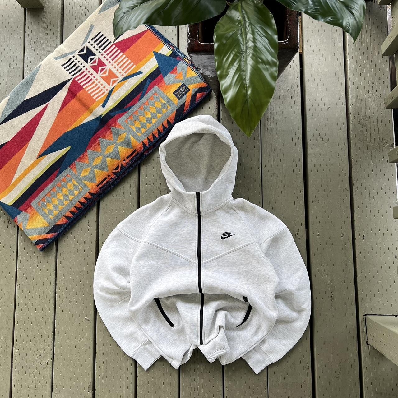 Nike Nike Tech Fleece Hoodie L Full Zip Windrunner Zip Pockets Size US L / EU 52-54 / 3 - 5 Thumbnail