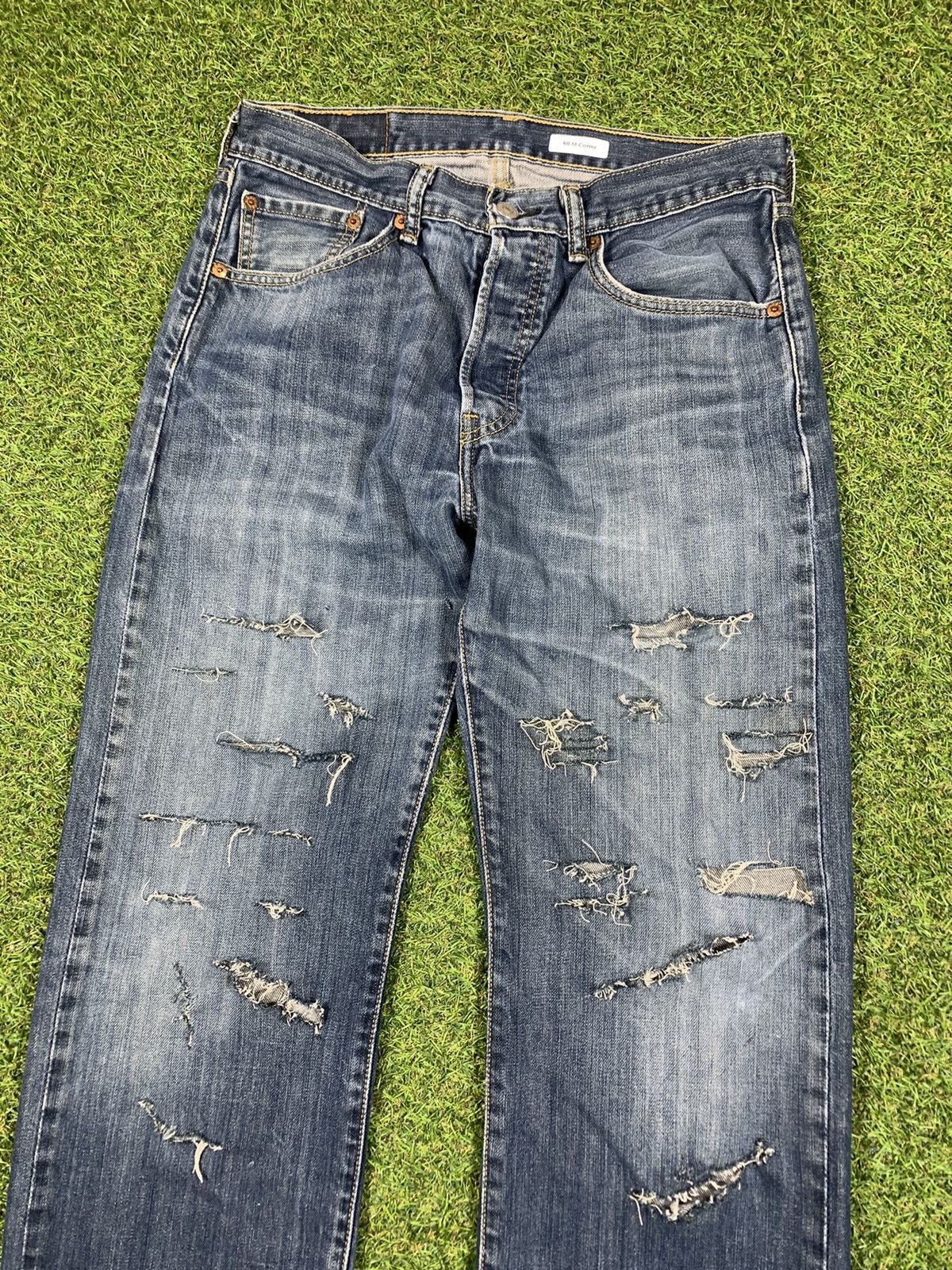 Levi's Vintage 90s Levi’s 501 jeans denim distressed size 31x30 Size US 31 - 2 Thumbnail