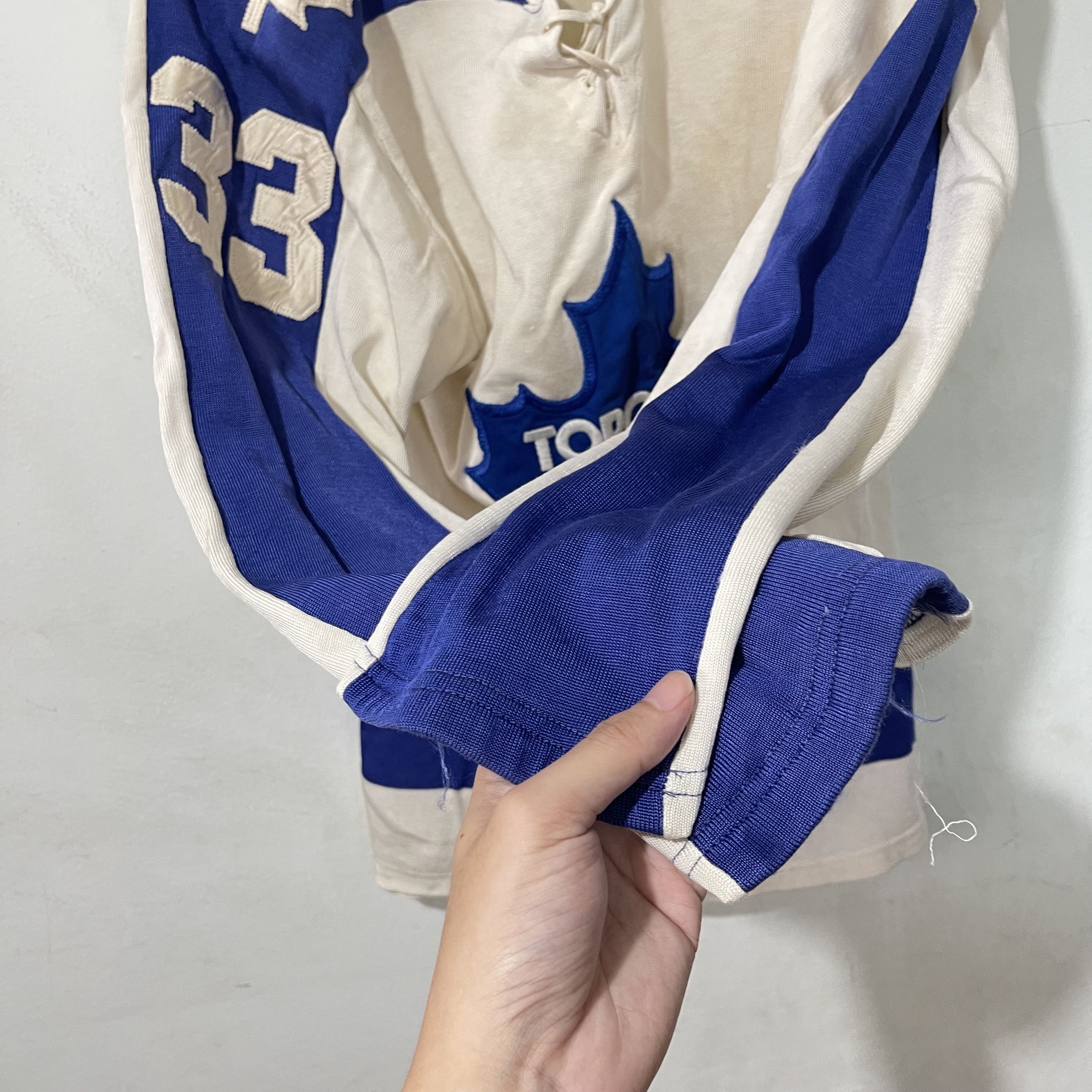 NHL Vintage 80s Toronto Maple Leafs Hockey Jersey NHL Jersey Size US S / EU 44-46 / 1 - 7 Thumbnail
