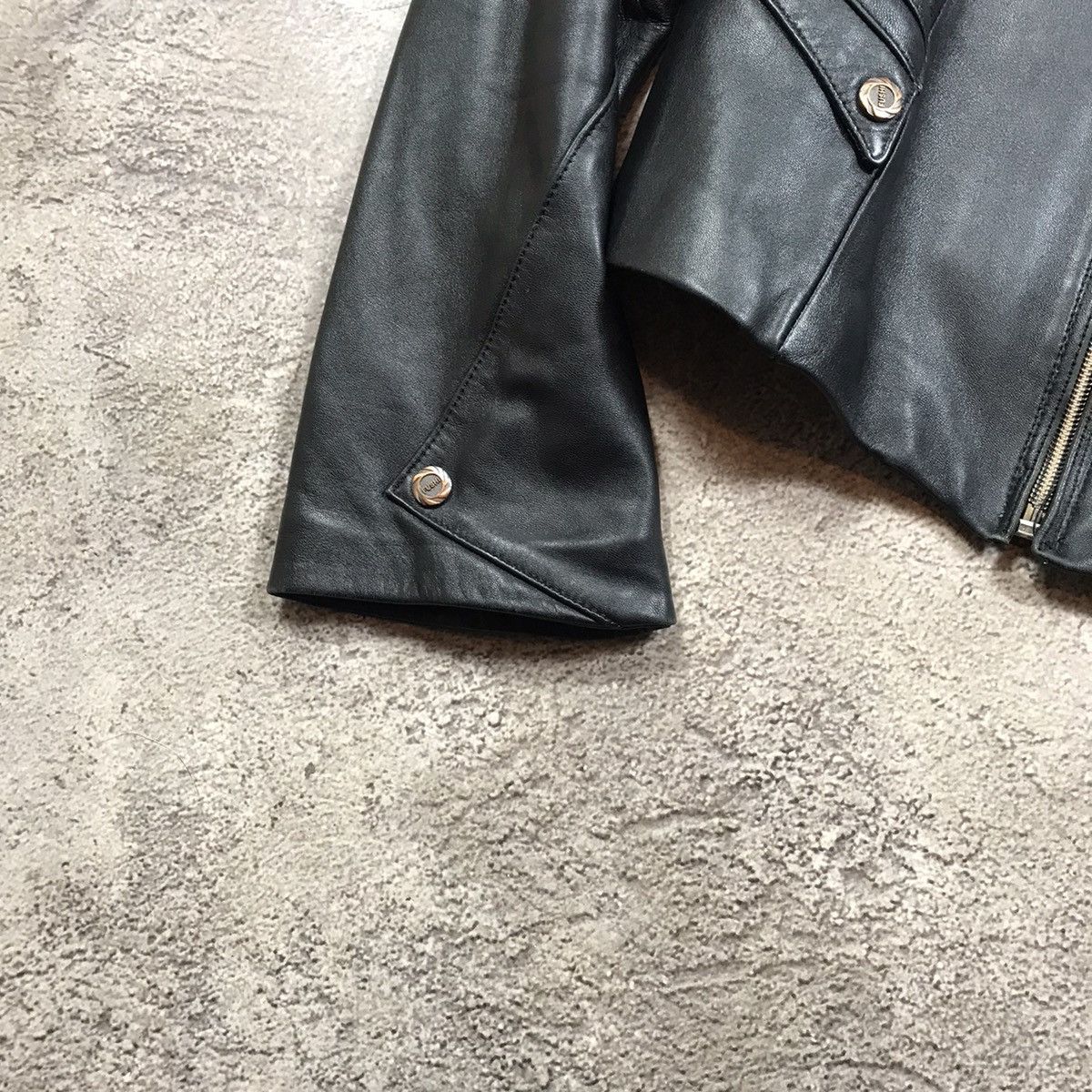 Vintage Vintage 90s Black Moto Leather Jacket Streetwear Y2K Logo M Size M / US 6-8 / IT 42-44 - 4 Thumbnail