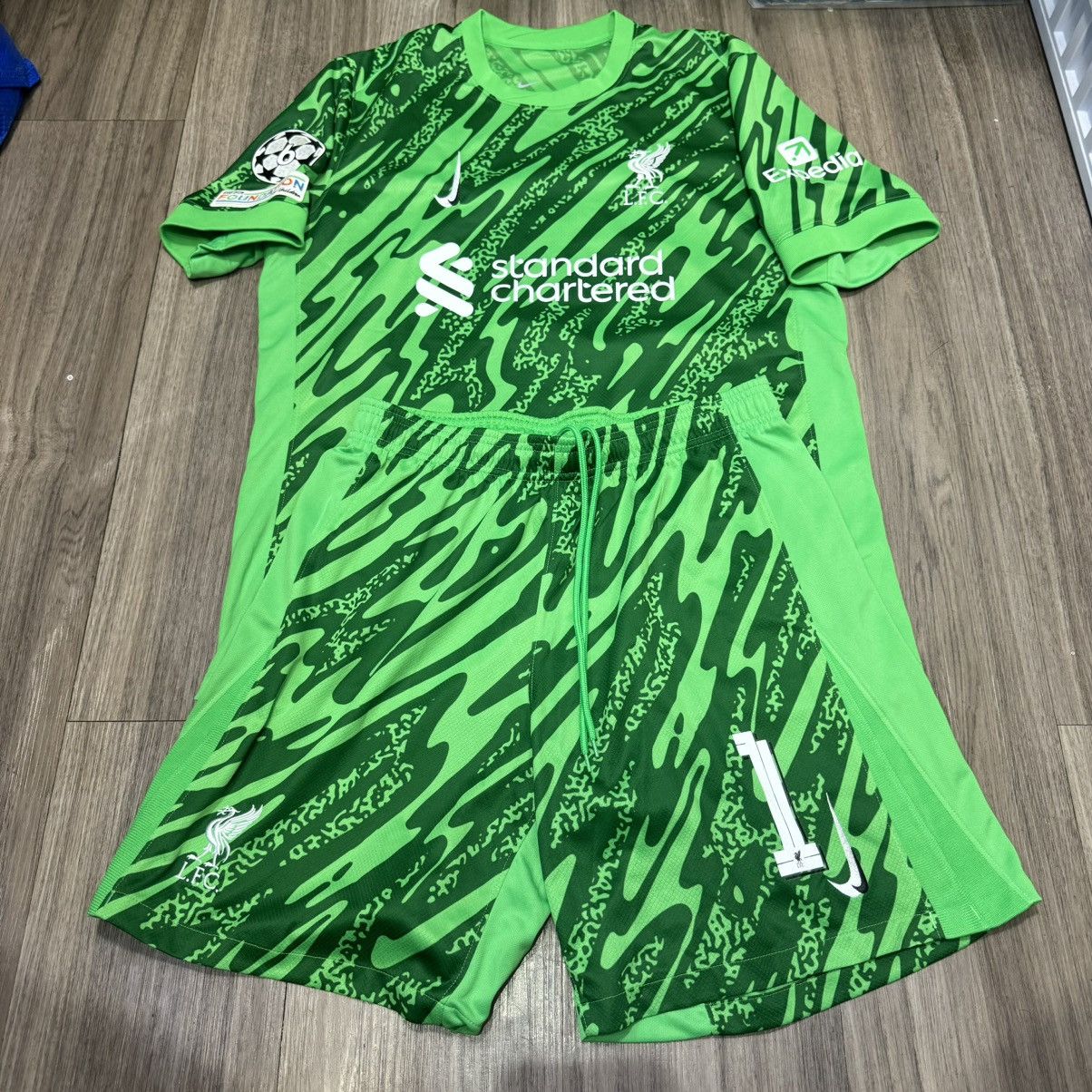Nike Liverpool 24/25 C/L gk goalkeeper set #1 Becker Size US L / EU 52-54 / 3 - 1 Thumbnail