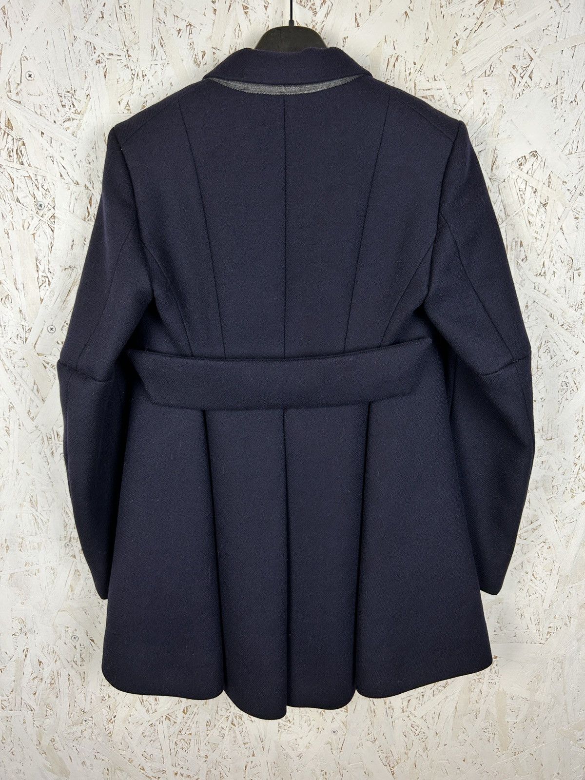 Celine Celine Fit And Flare Tailored Pleated Back Wool Coat Black Size XS / US 0-2 / IT 36-38 - 4 Thumbnail