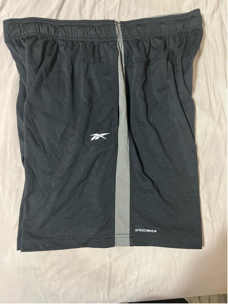 Reebok Men's Reebok Shorts XL Black Gray Athletic Size US 38 / EU 54 - 2 Thumbnail
