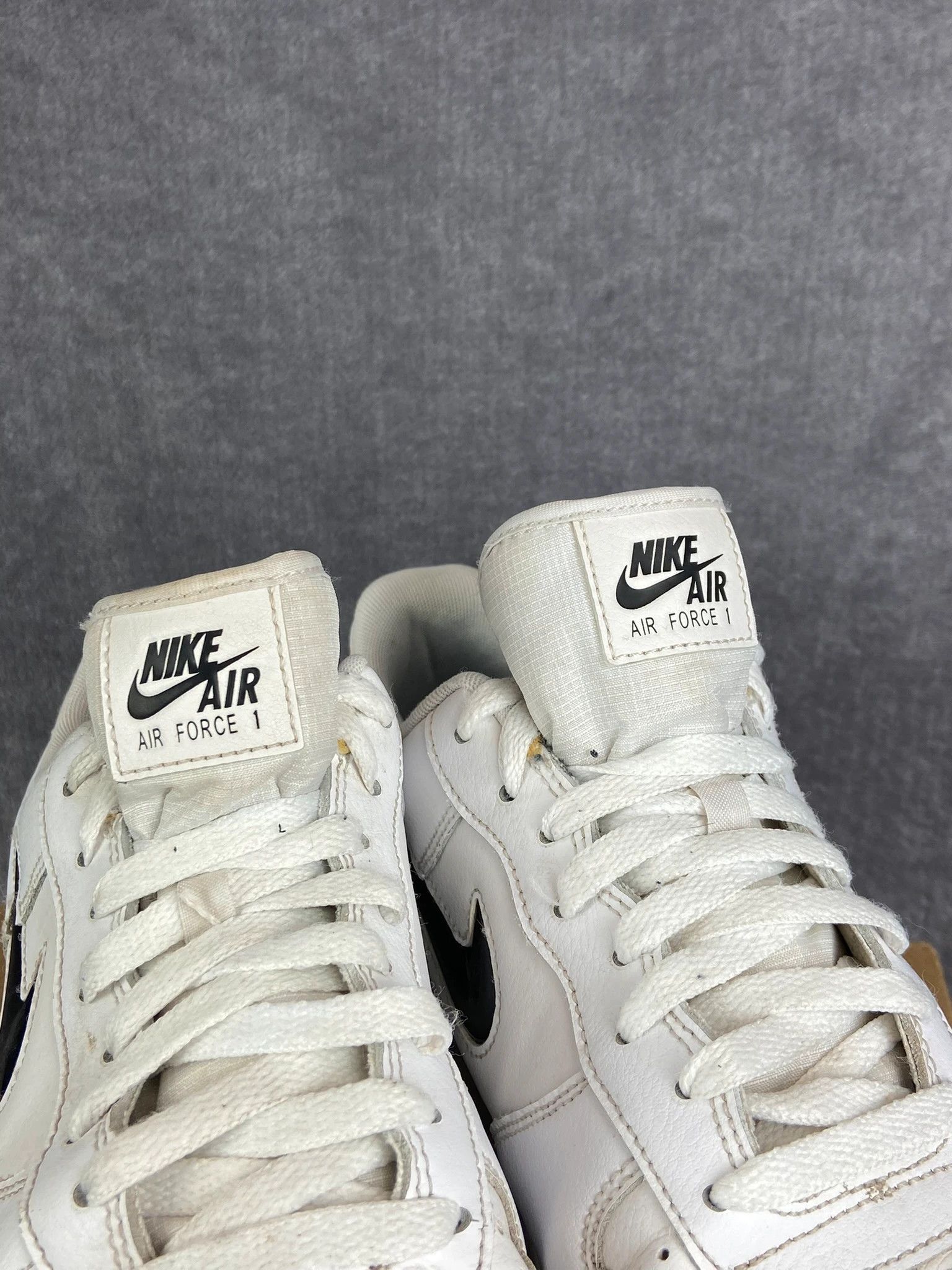 Nike Nike Air Force 1 white sneakers with black swoosh Size US 13 / EU 46 - 7 Thumbnail