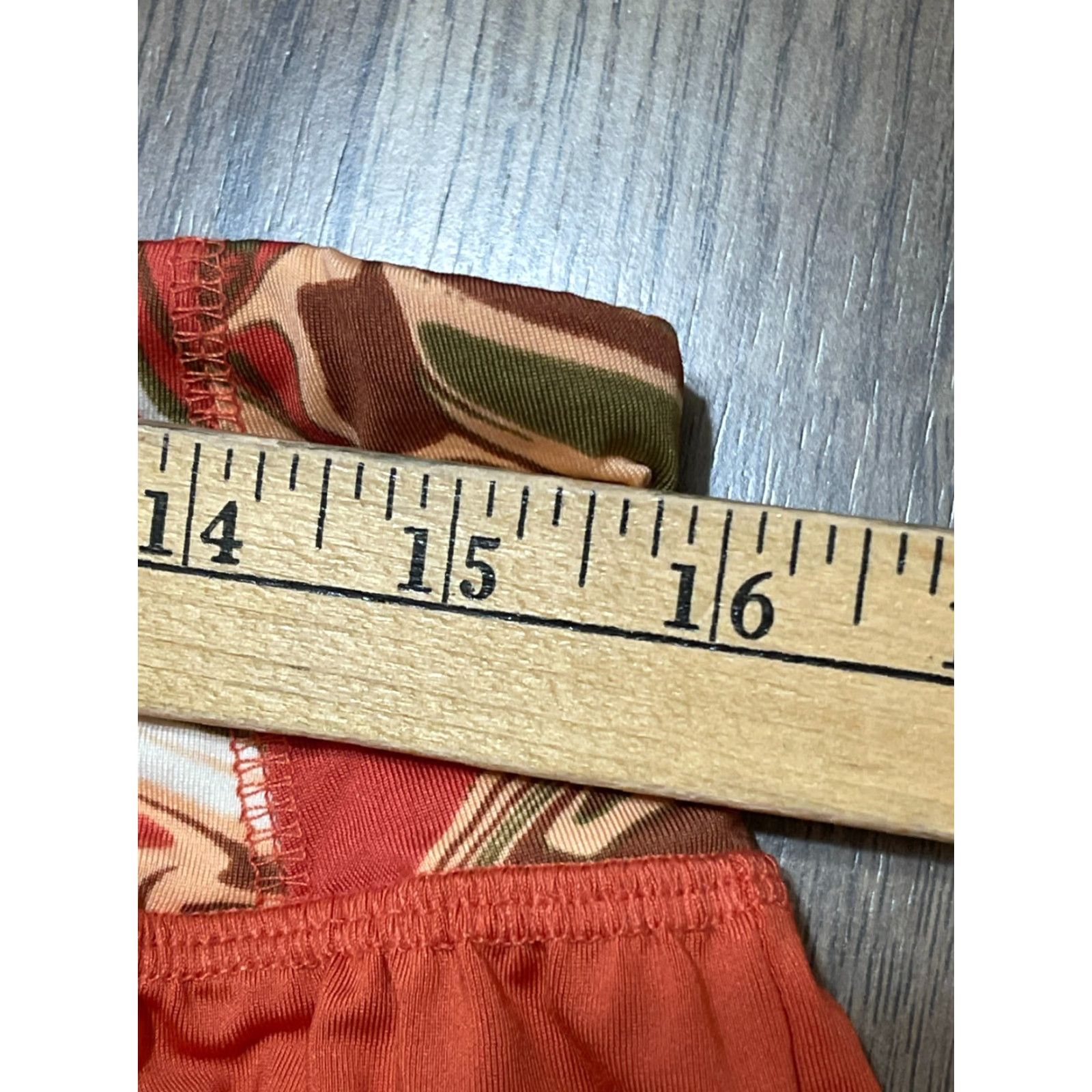 Vintage SO Shorts Women XL White Green Orange Sporty Pant NWT Seasonal Athletic Casual Modern 3 in Inseam Size 40" / US 18 - 4 Thumbnail